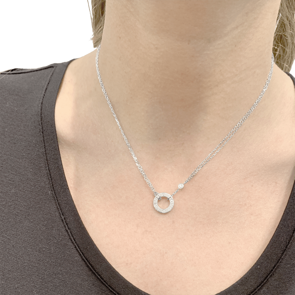 Photo du Collier Cartier, « Love», or blanc, diamants, occasion parfait état