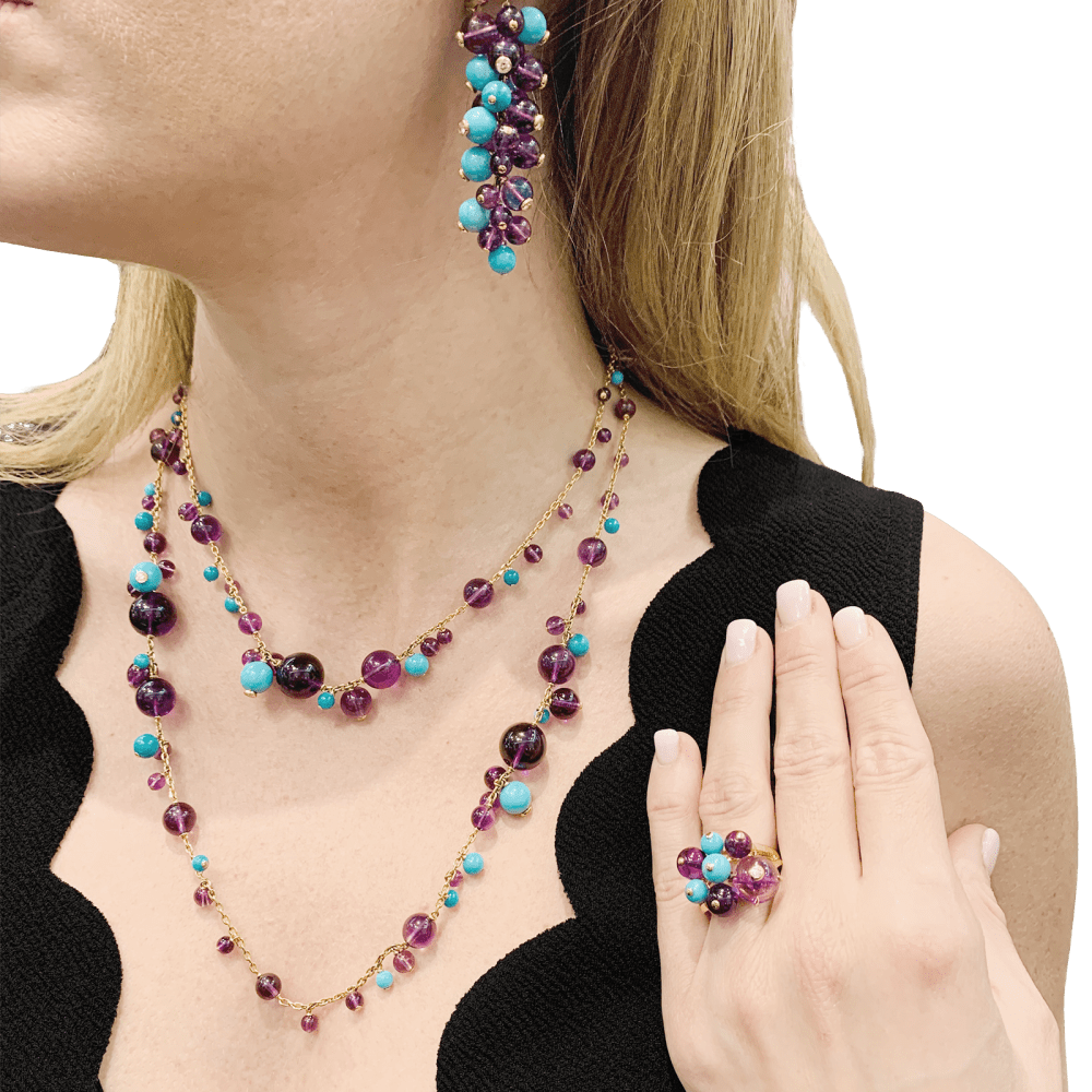 Boucles d'oreilles Cartier, "Délices de Goa", or rose, améthystes, turquoises et diamants.