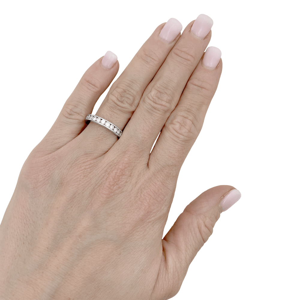 Bague alliance Tiffany & Co.,"Setting", platine et diamants.