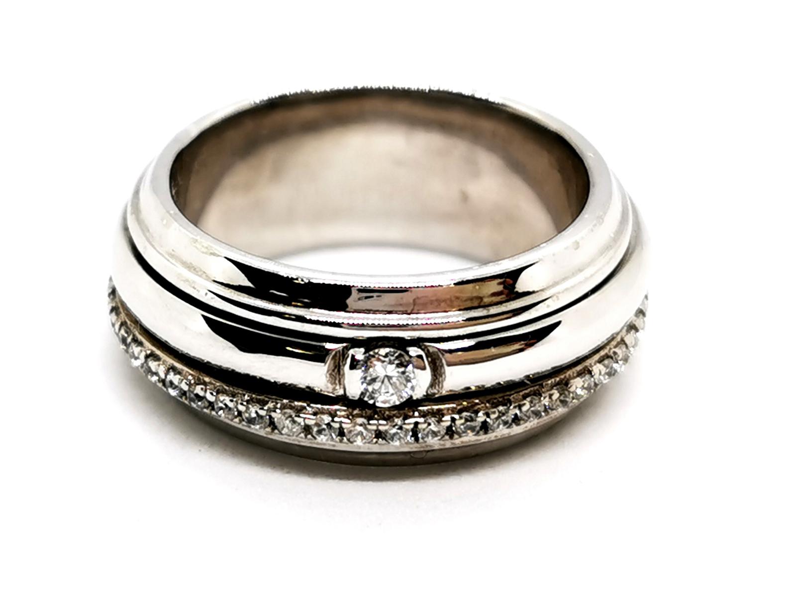 Piaget Bague Possession Or blanc Diamant