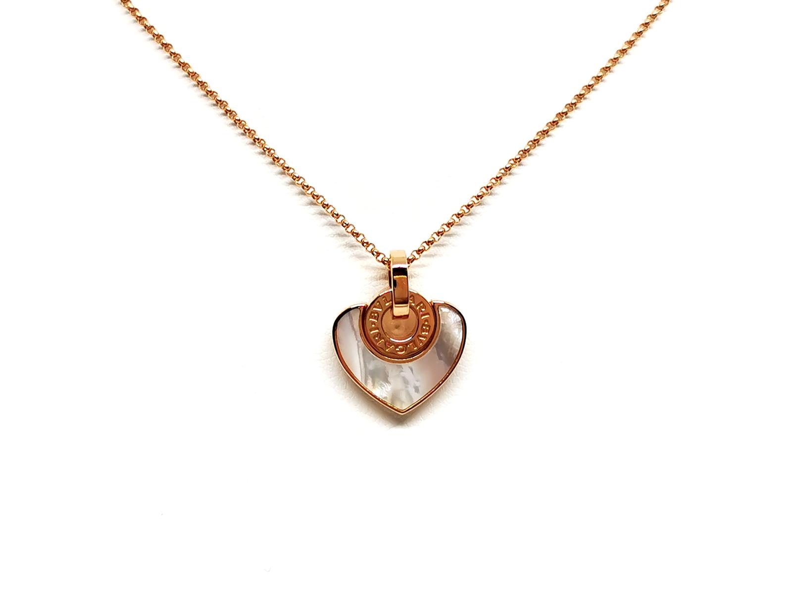 Bulgari Collier Coeur Cuore Or rose Nacre