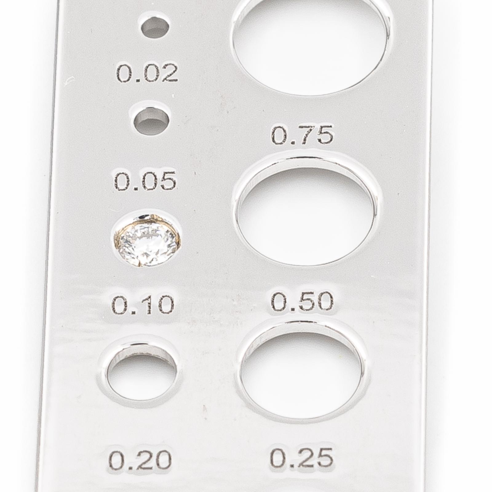 Fred Calibre Pendant with Stones White Gold Diamond