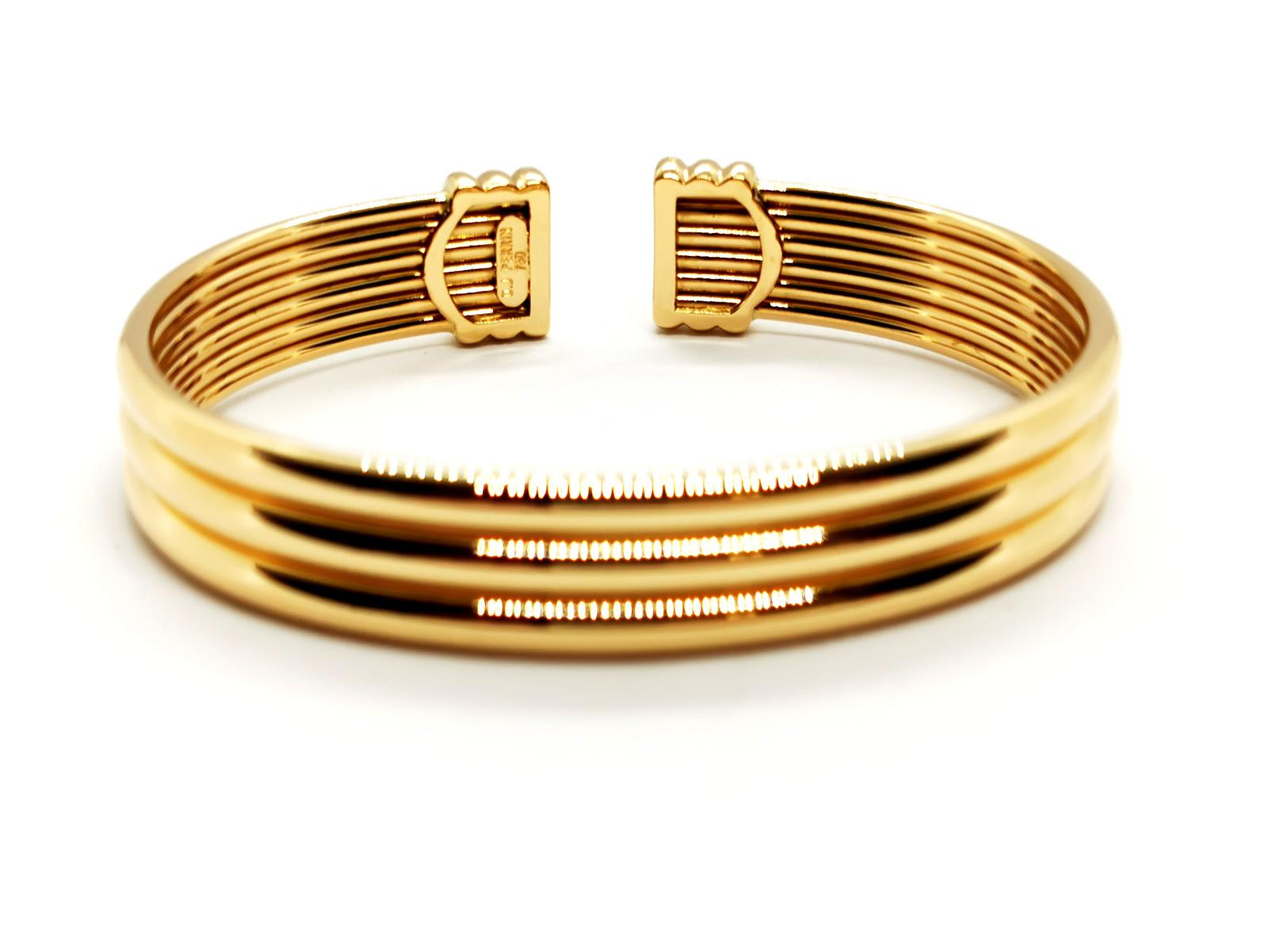 OJ Perrin Yellow Gold Bangle Bracelet