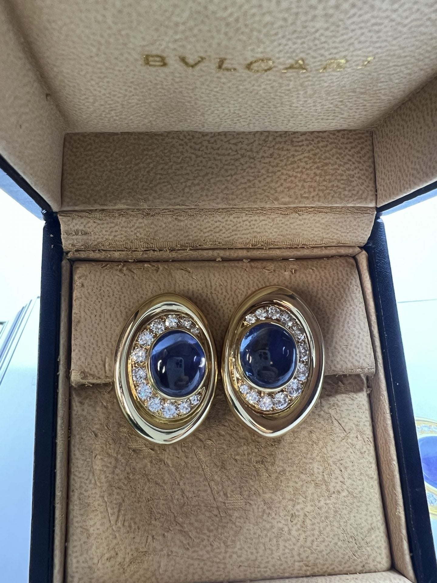 Bulgari, Boucles d'oreilles Saphirs, Diamants et Or 18K