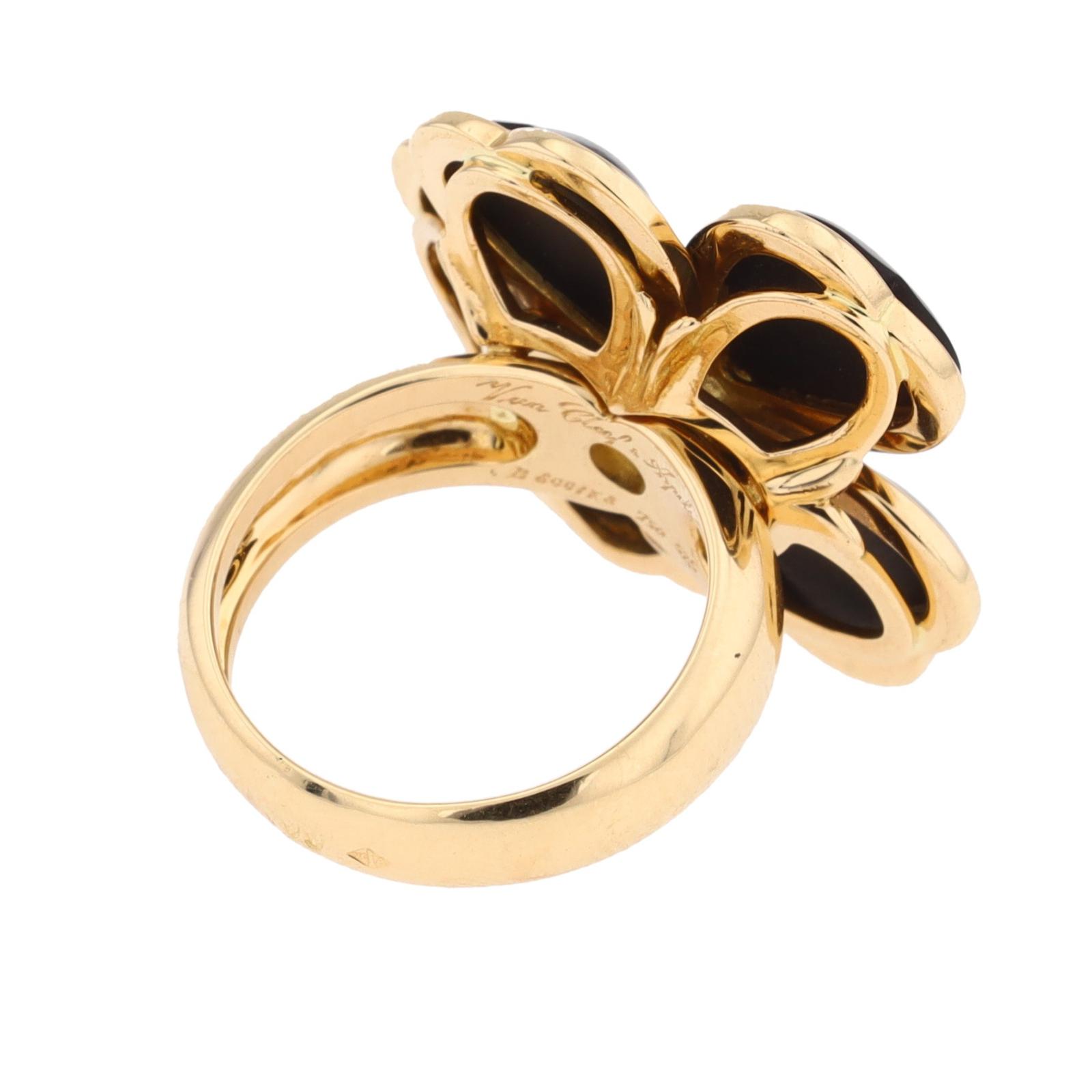 Van Cleef & Arpels Christmas Rose Ring Yellow Gold Diamond
