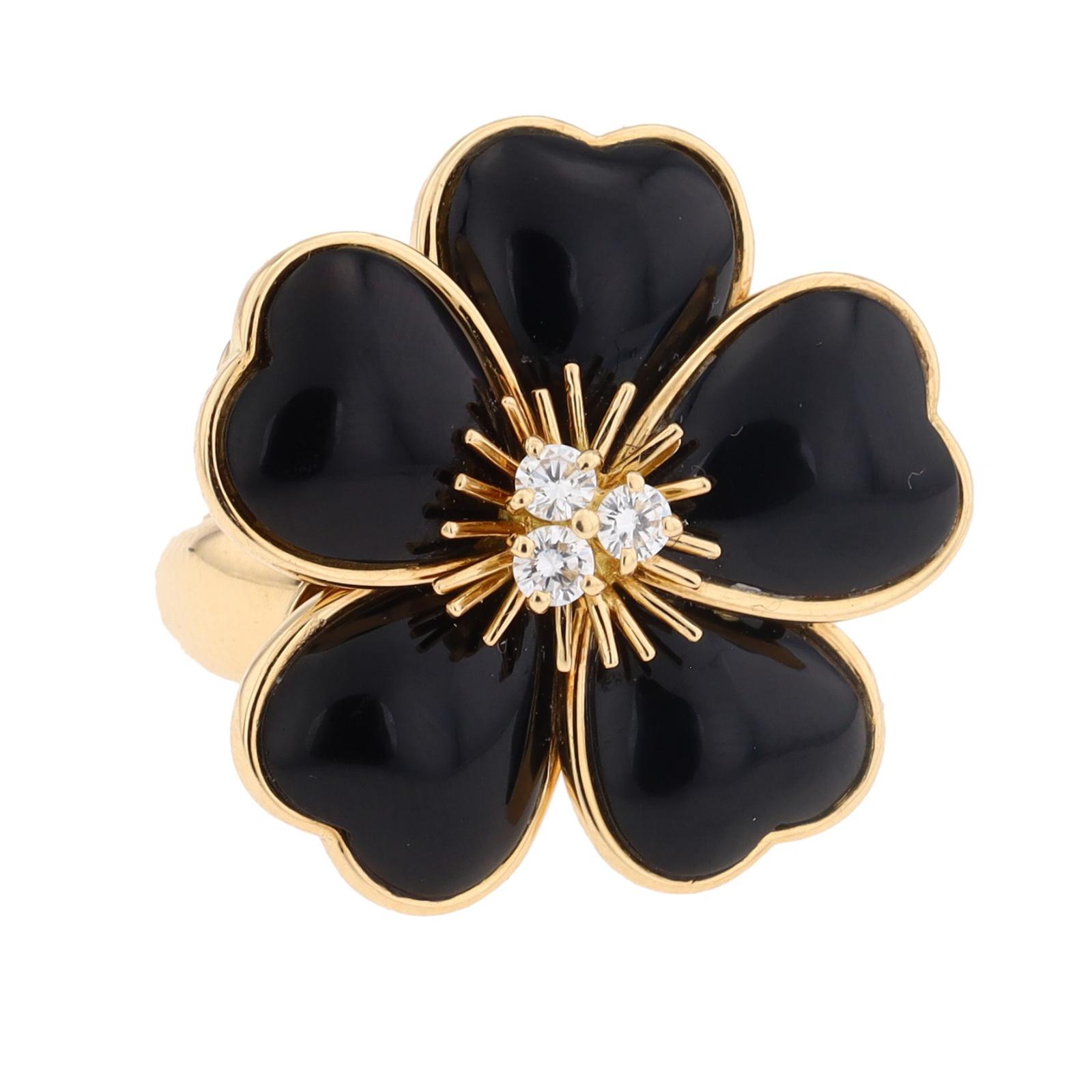 Van Cleef & Arpels Christmas Rose Ring Yellow Gold Diamond
