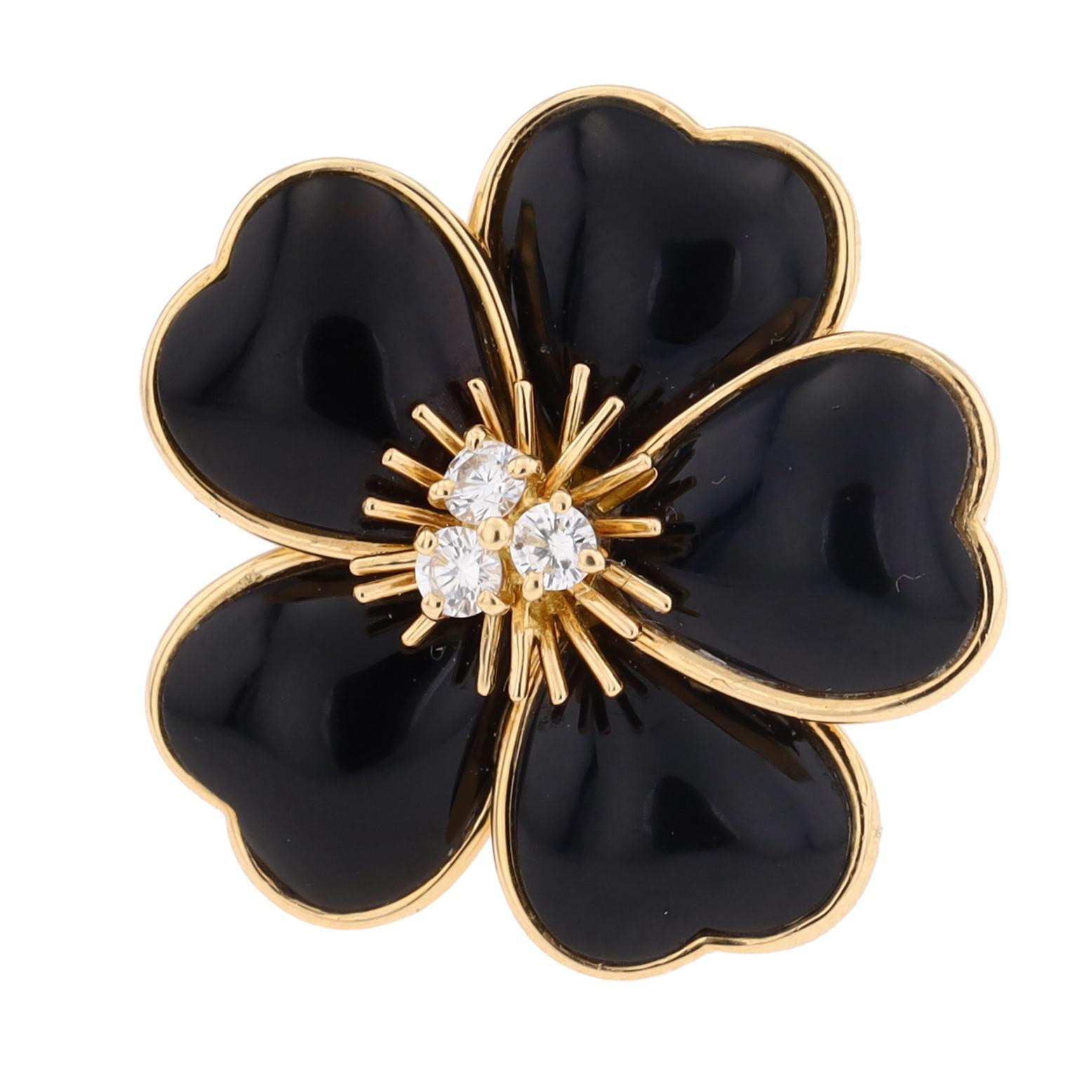 Van Cleef & Arpels Christmas Rose Ring Yellow Gold Diamond