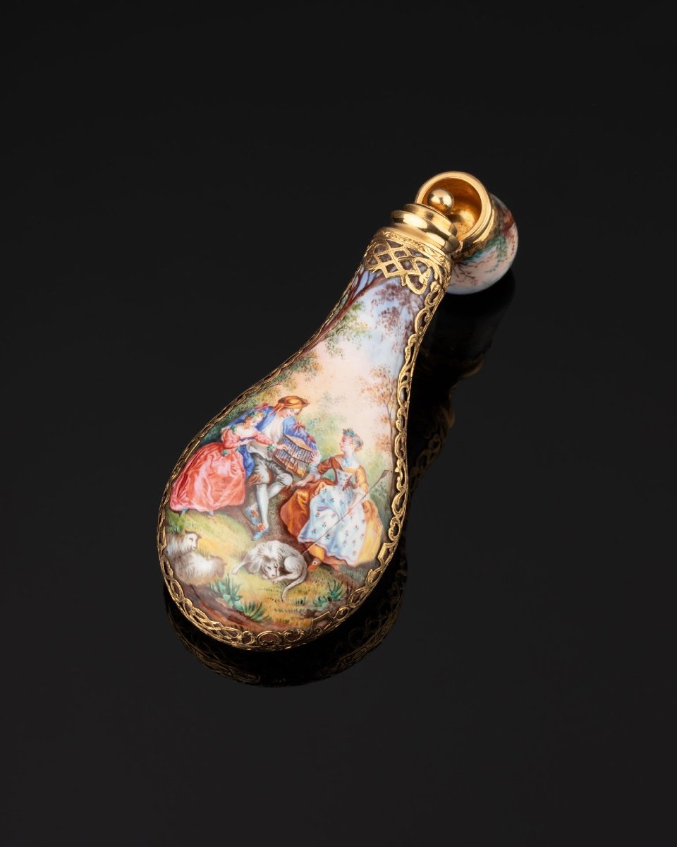 Grand Flacon à Sels ou parfum En Or Et émail d'époque Napoléon III - Maison Eloe