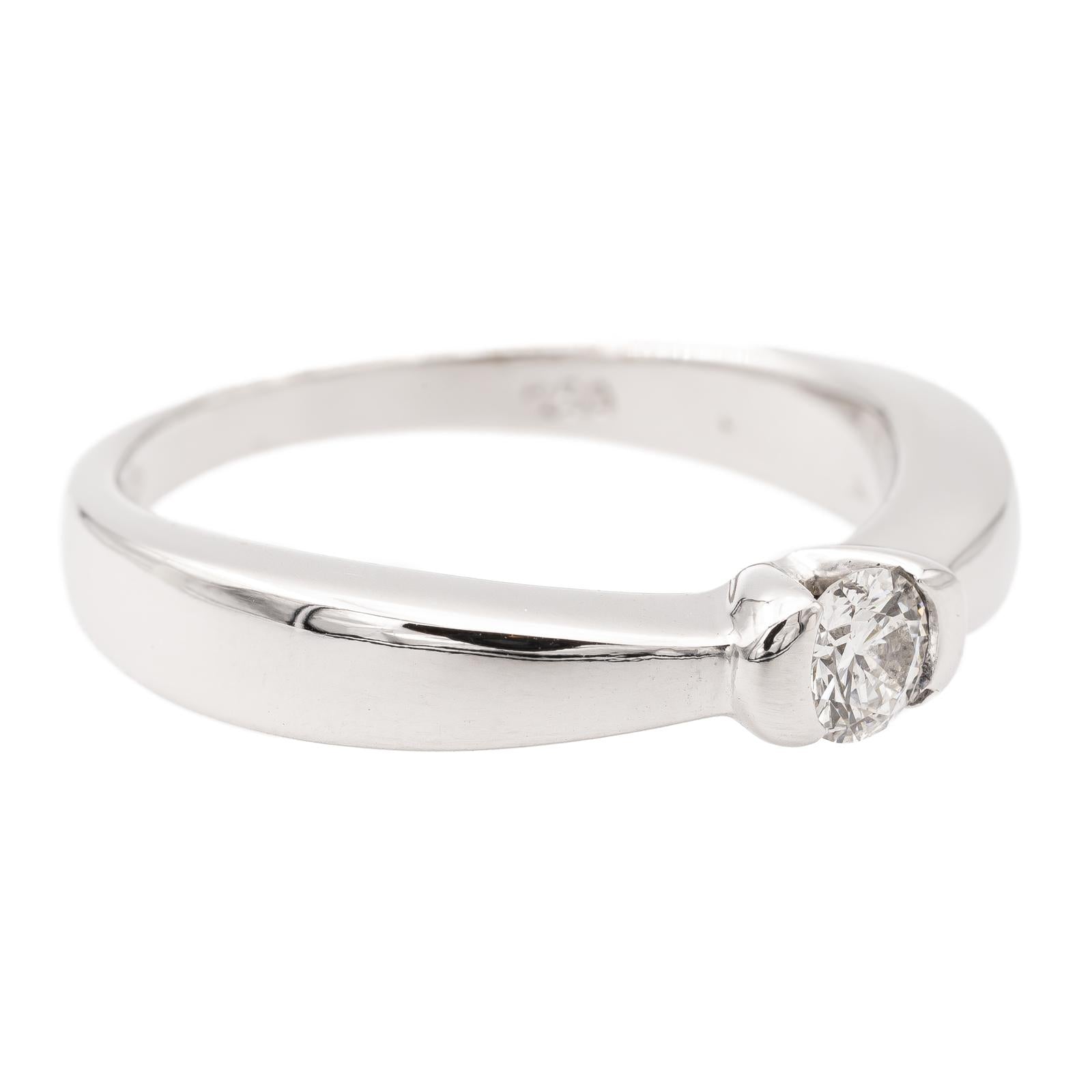 Balmain Solitaire Ring White Gold Diamond