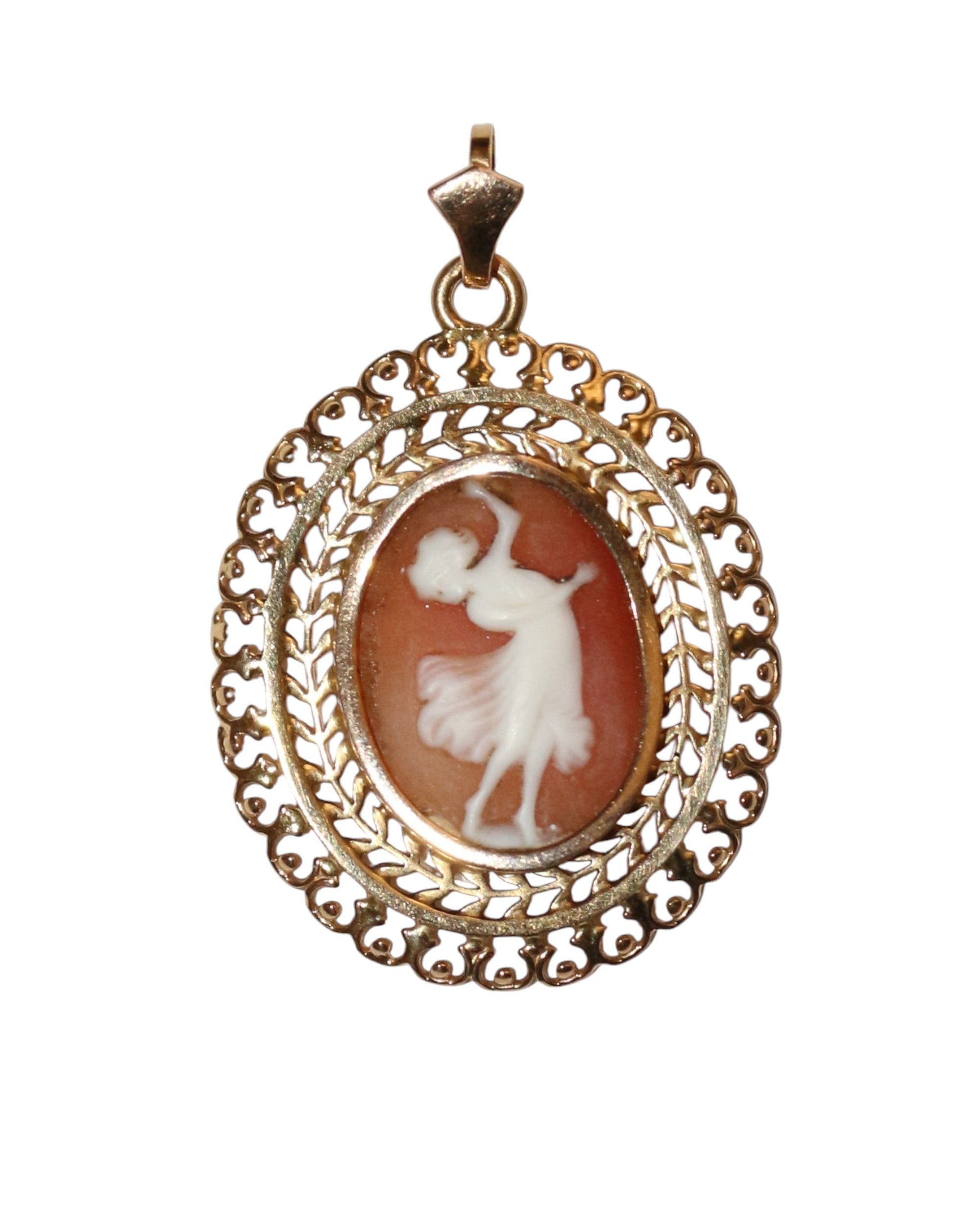 Pendentif en or jaune camée à l'antique XIXe