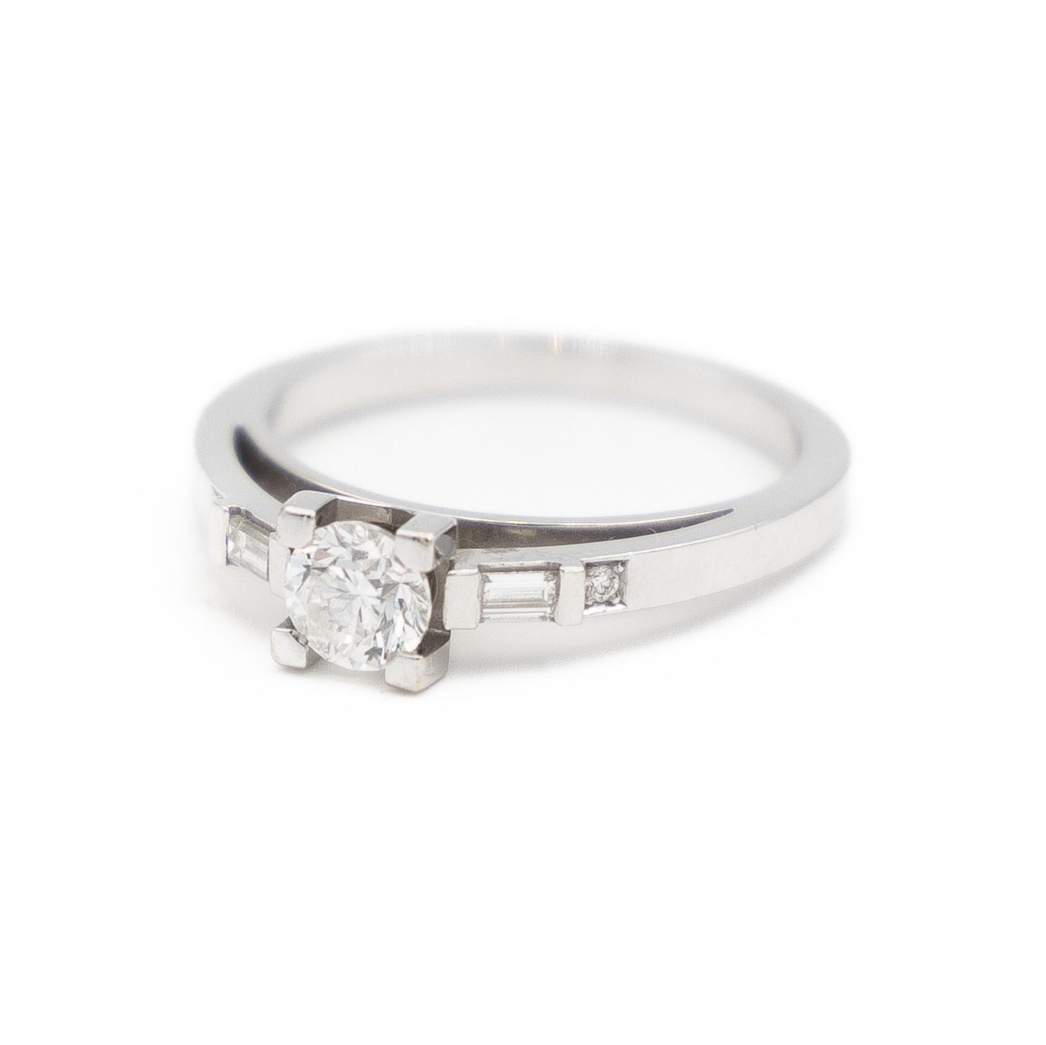 Mauboussin Courtisane Solitaire Ring White Gold Diamond