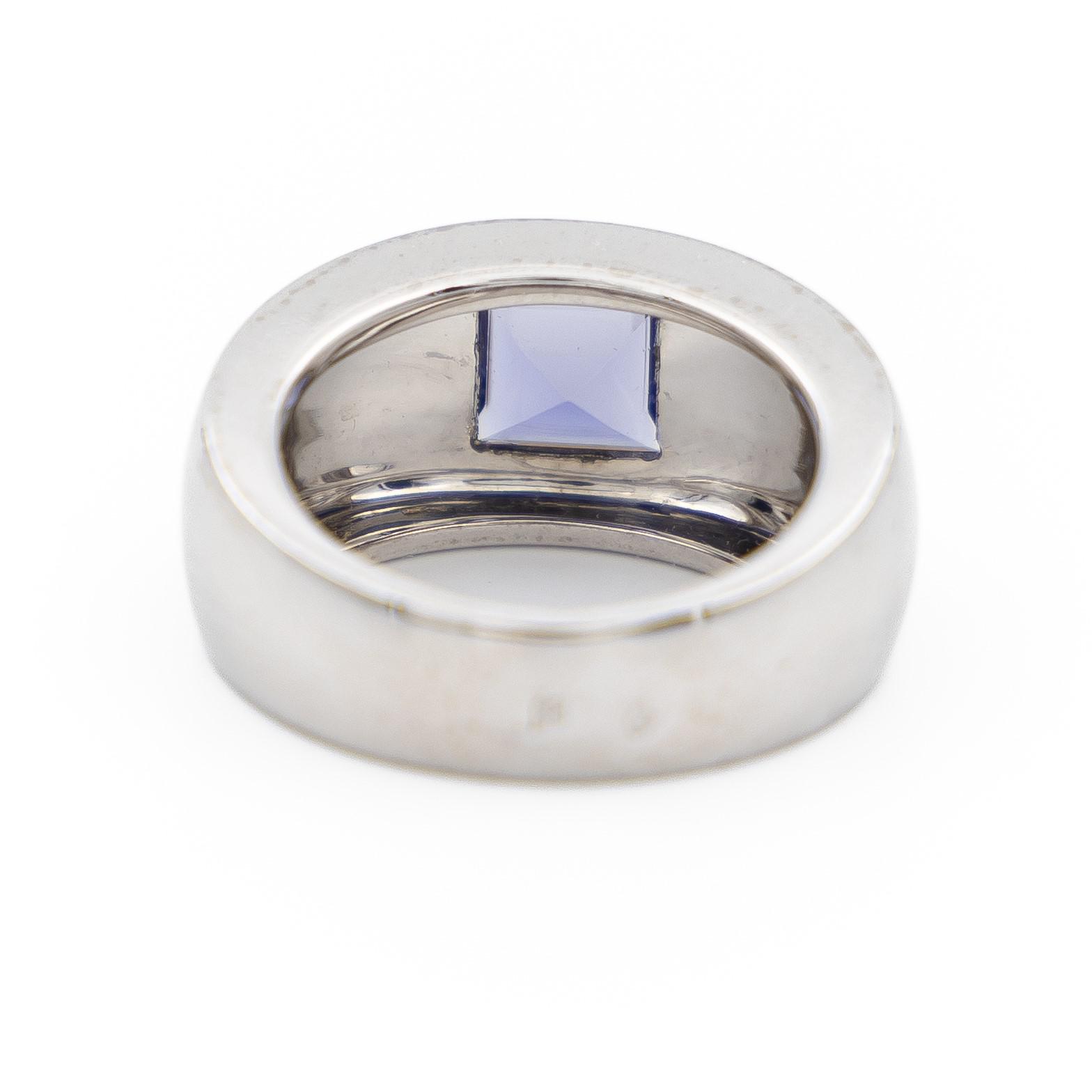 Chaumet White Gold Amethyst Ring