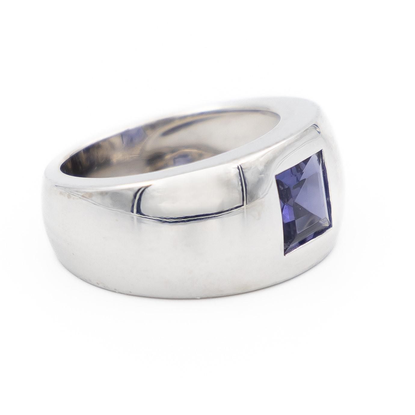 Chaumet White Gold Amethyst Ring