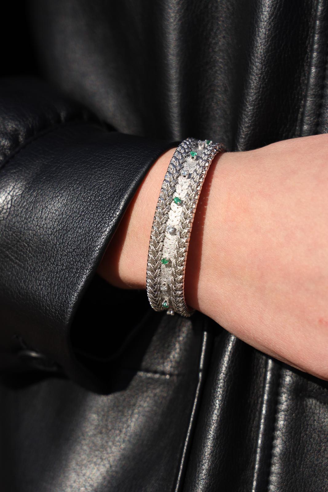Gay Frères Bracelet Manchette  Or blanc Diamant
