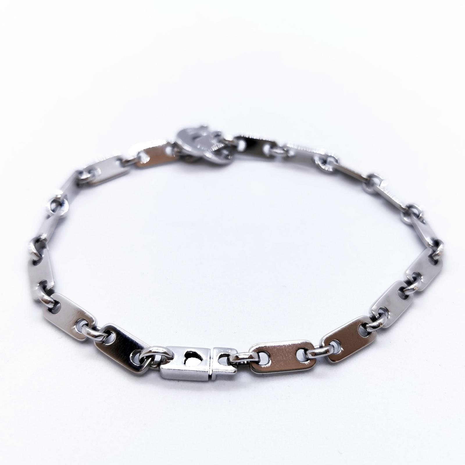 Cartier Fidelity Bracelet White gold
