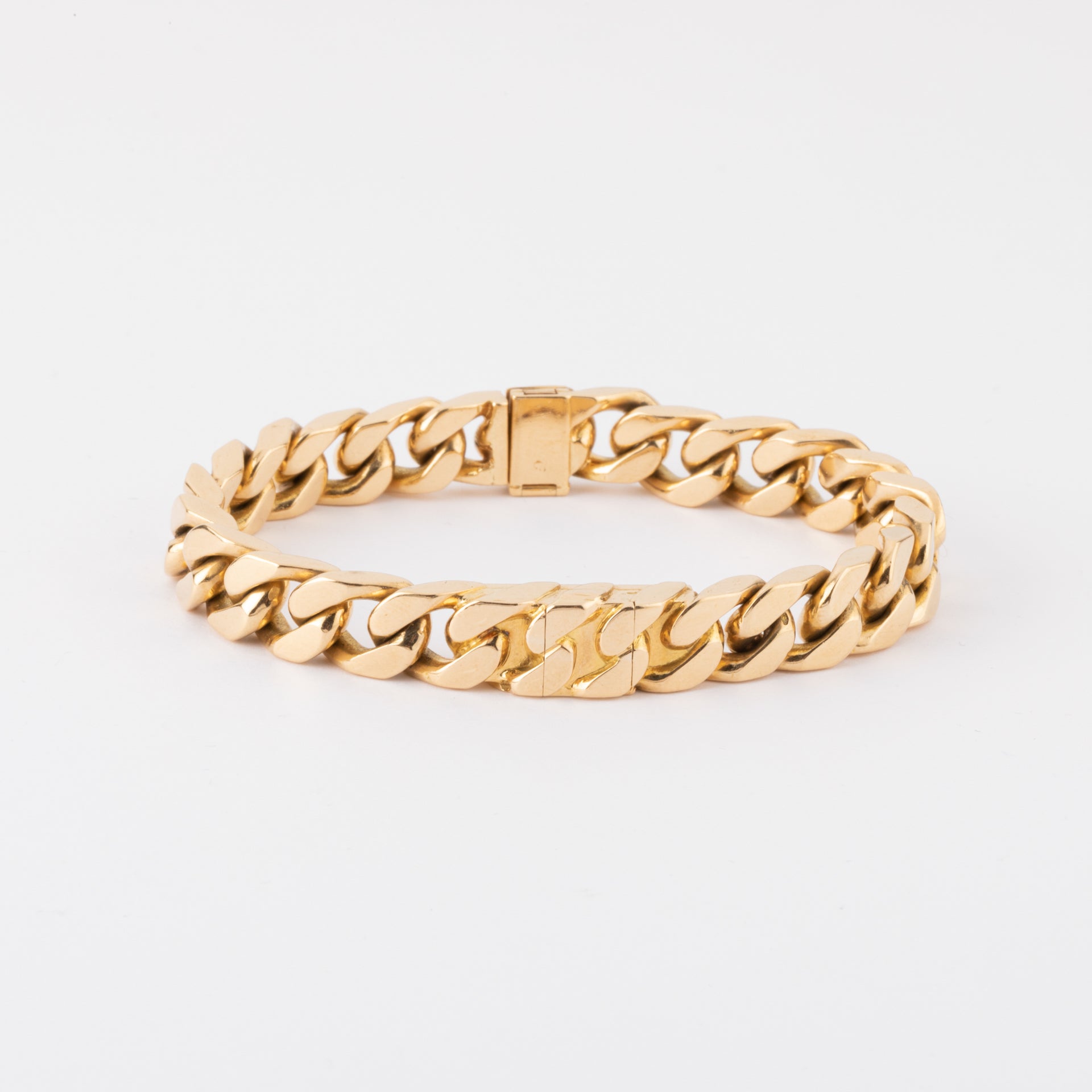 Vacheron et Constantin, une montre secrète en or jaune 18K