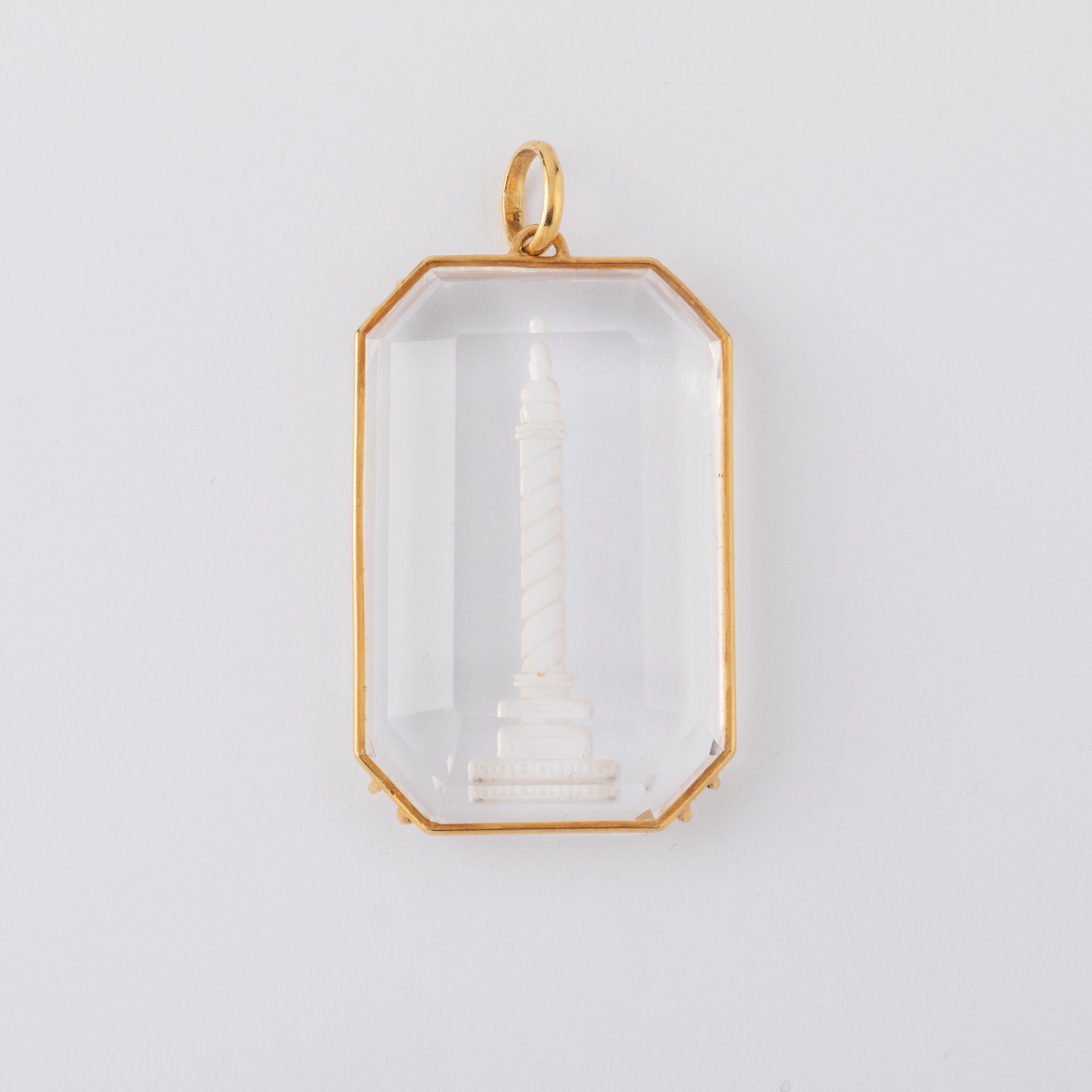 Pendentif Boucheron cristal et or
