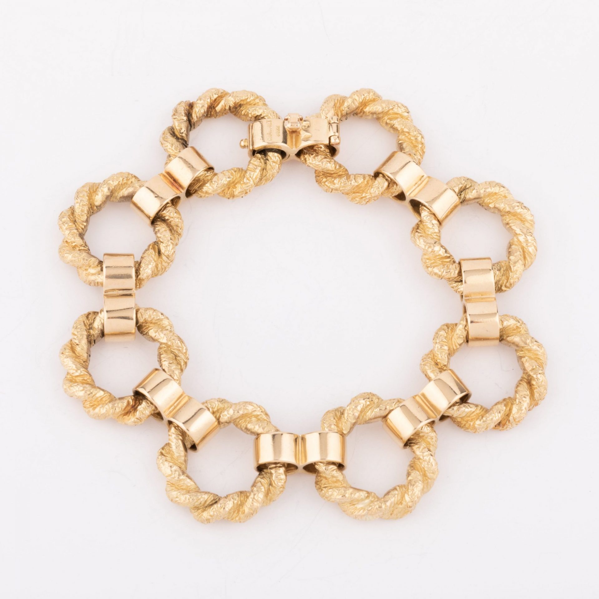 Chaumet, yellow gold bracelet with twisted rings