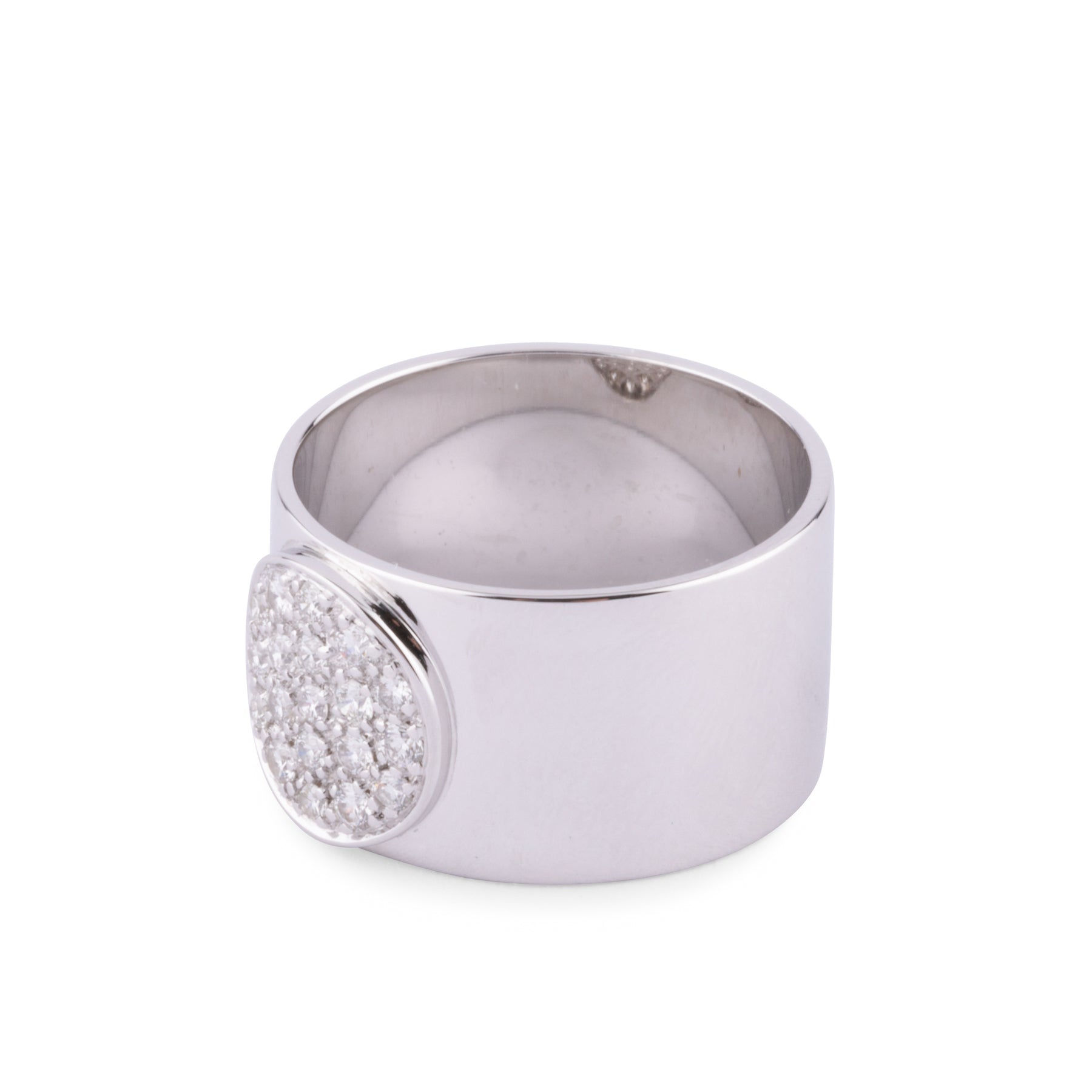 Bague de la Maison Dinh Van,modèle Anthea en or gris