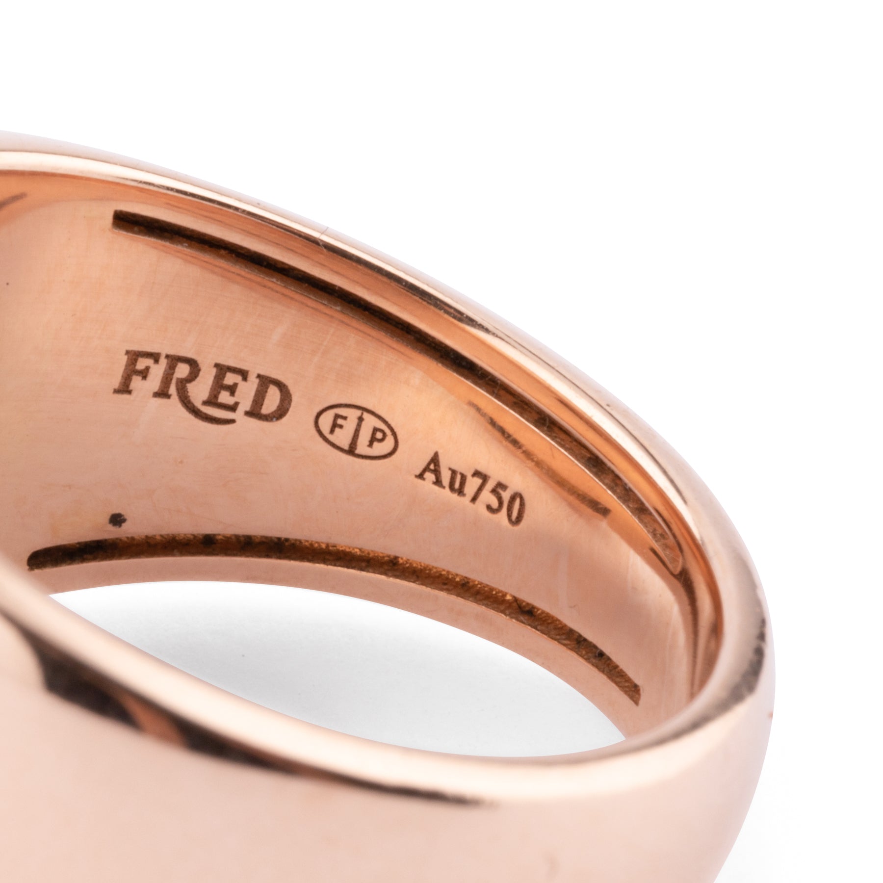 Ring from the house of Fred, sugar loaf model
