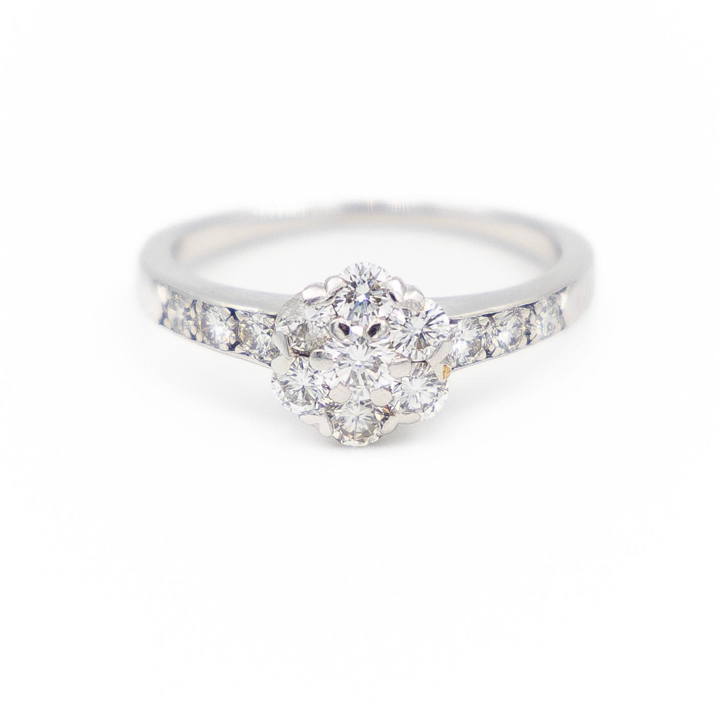 Van Cleef & Arpels Bague Fleurette Or blanc Diamant