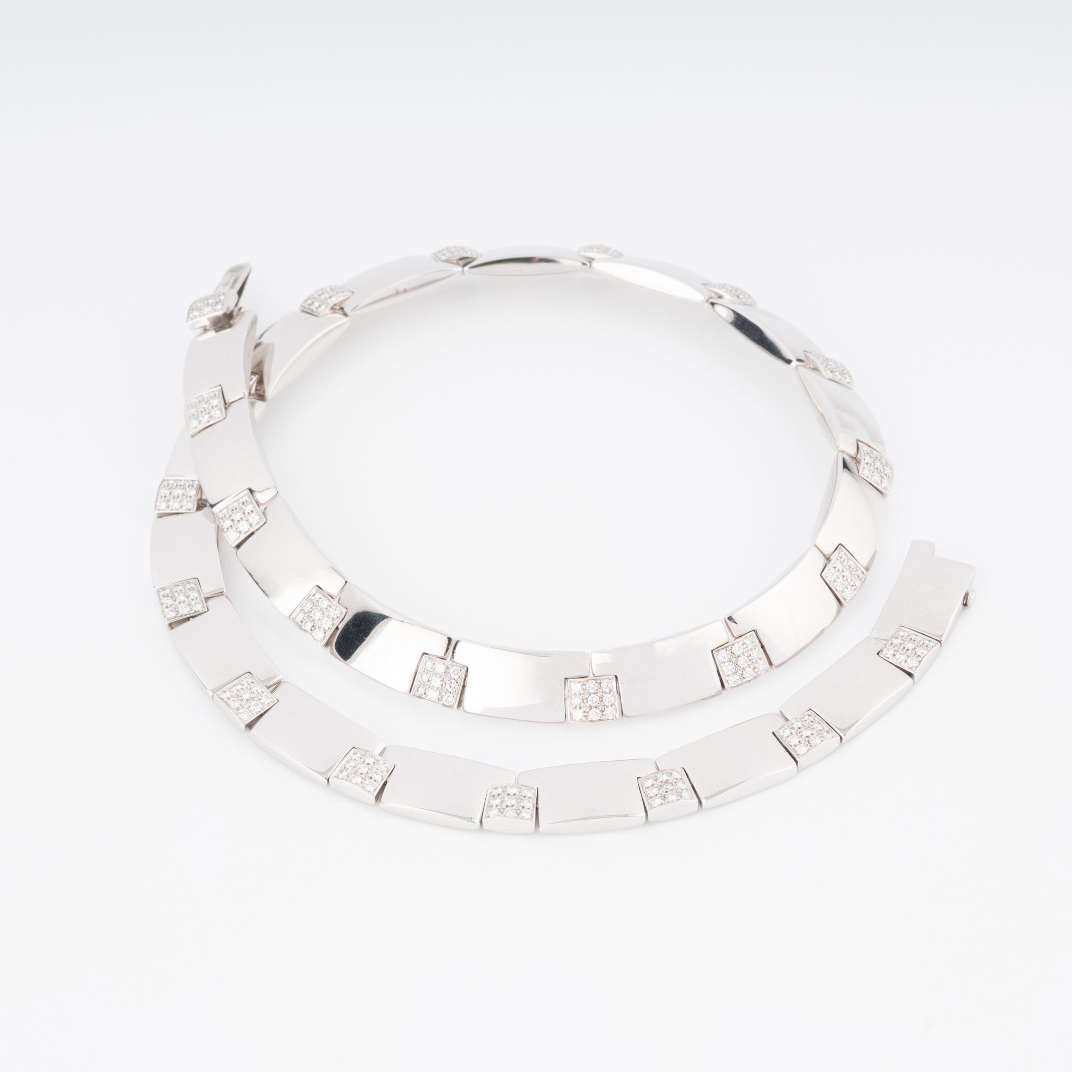 White gold and diamond necklace from Maison Chaumet
