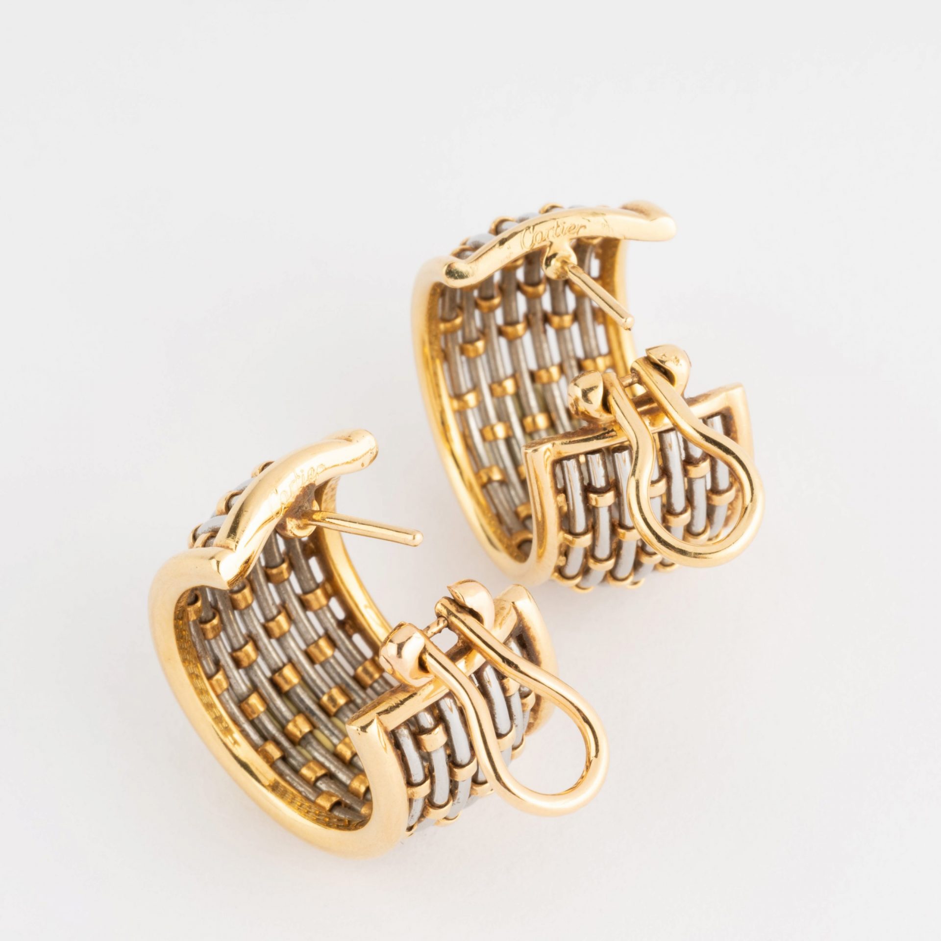 Pair of hoop earrings signed by Cartier