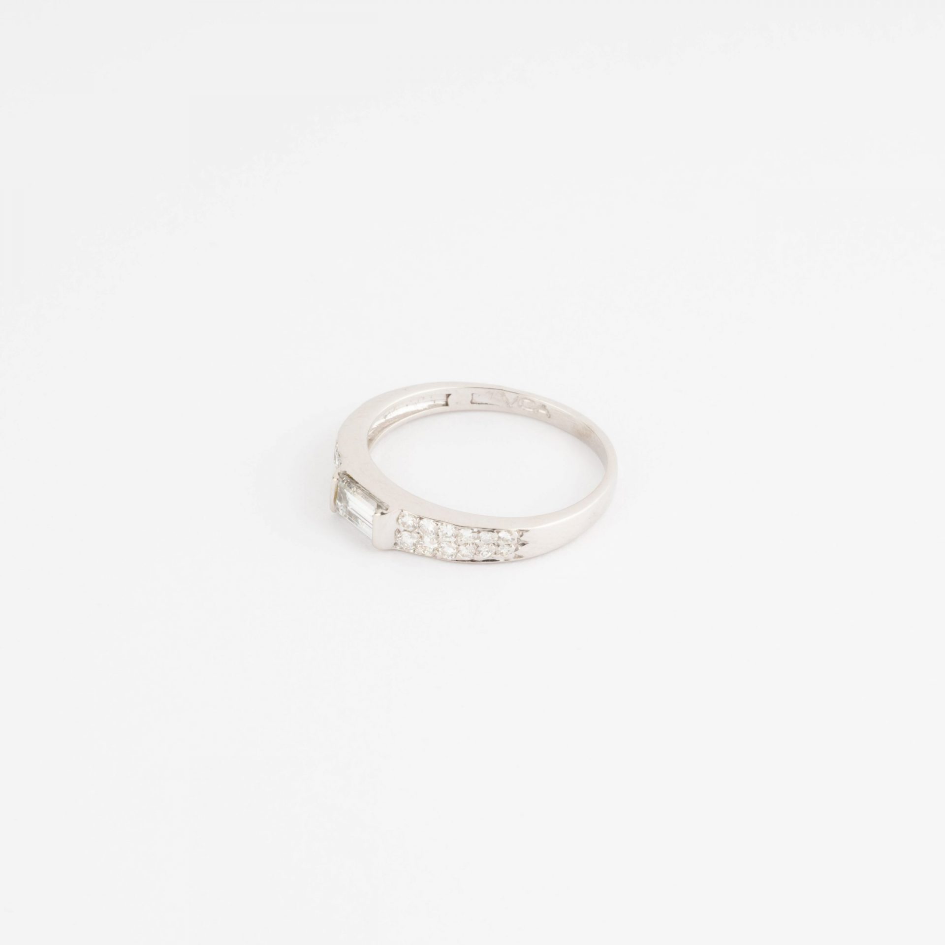 White gold rings from Maison Van Cleef