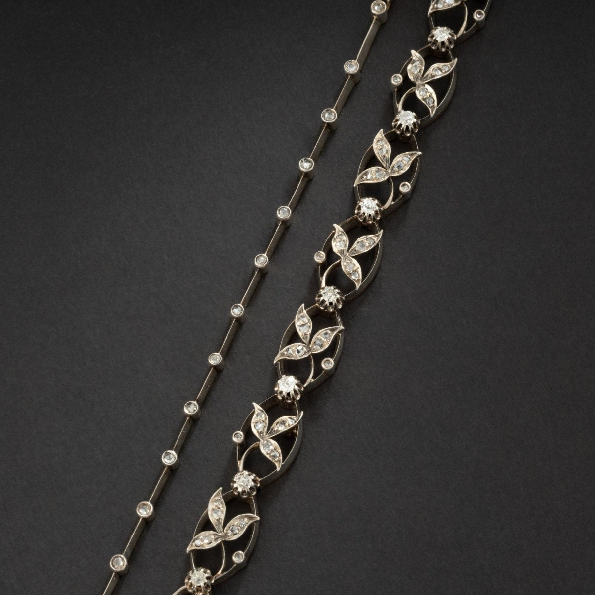Collier transformable en deux bracelets en or et argent rehaussé de diamants. - Maison Eloe