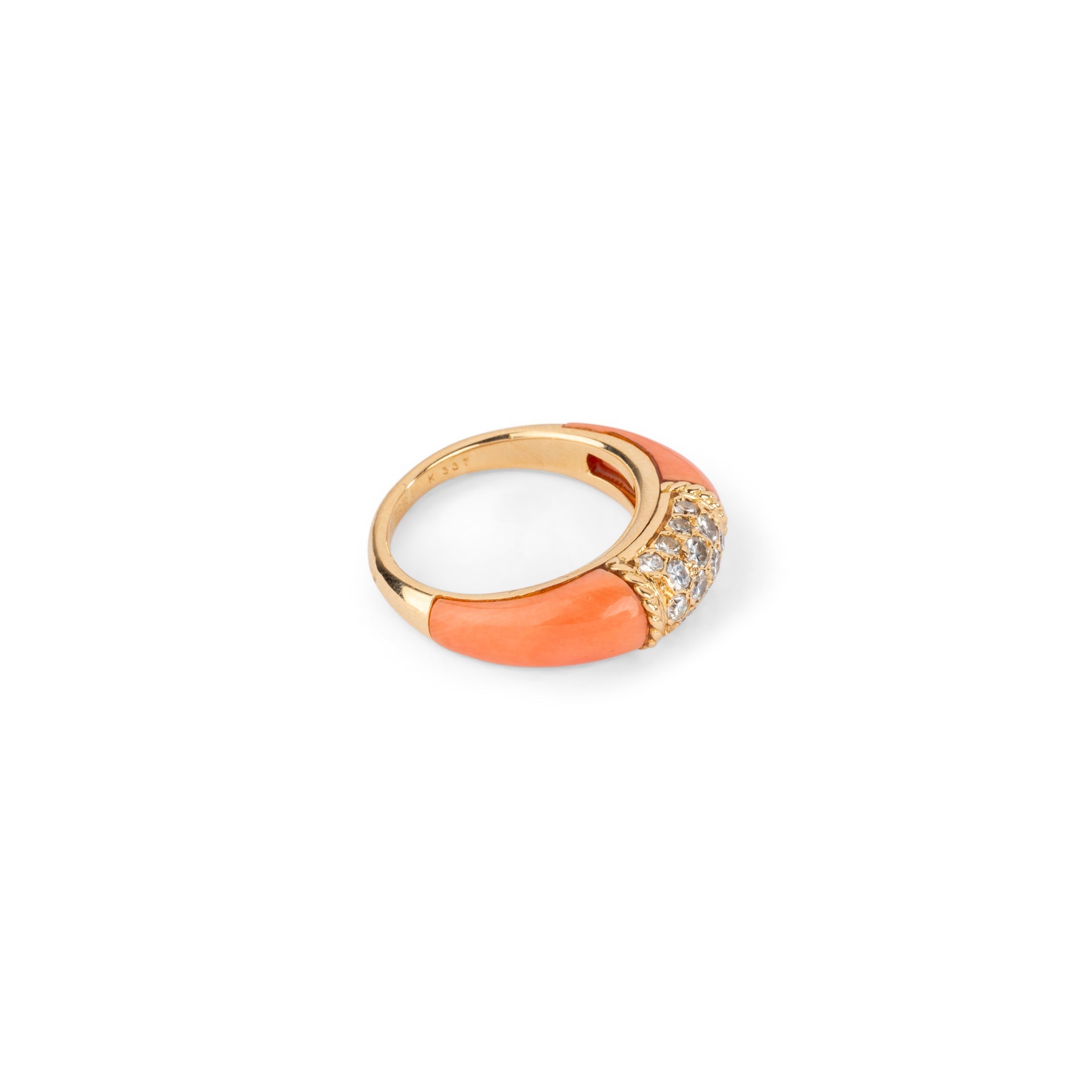 Bague vintage Van Cleef & Arpels, collection Philippine en or jaune et corail
