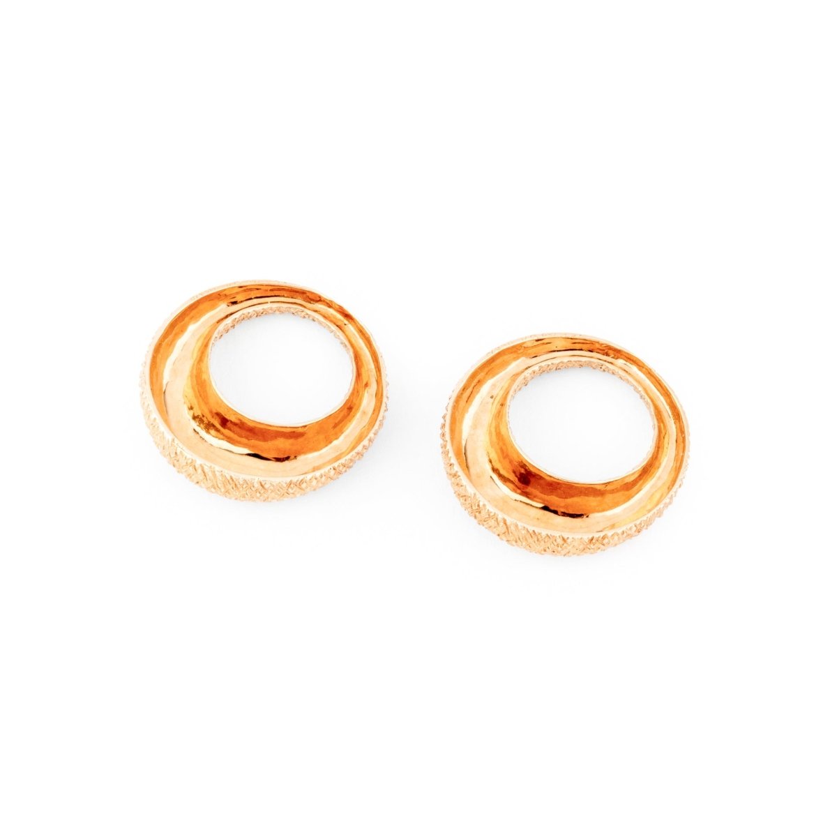 Boucles d'oreilles de la maison Van Cleef & Arpel en or jaune et diamants - Maison Eloe