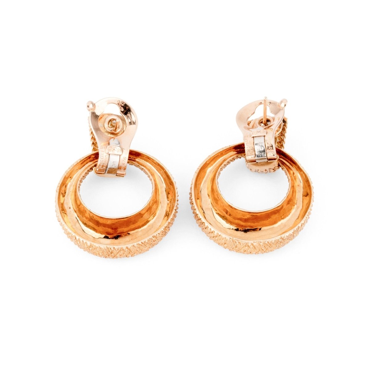 Boucles d'oreilles de la maison Van Cleef & Arpel en or jaune et diamants - Maison Eloe