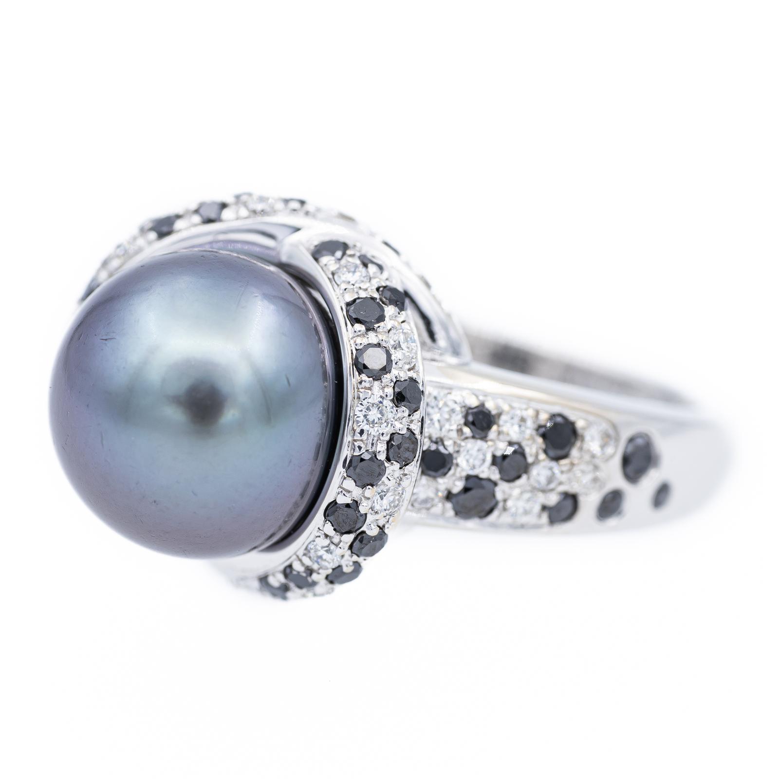 Mauboussin Caviar Mon Amour Cocktail Ring White Gold Pearl