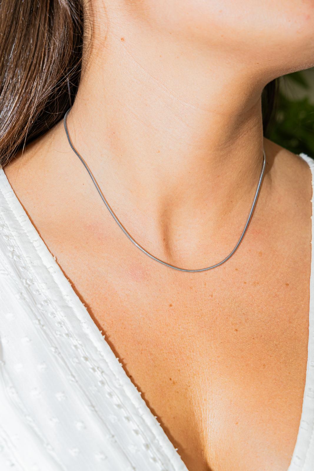 Boucheron Collier Maille souple  Or blanc