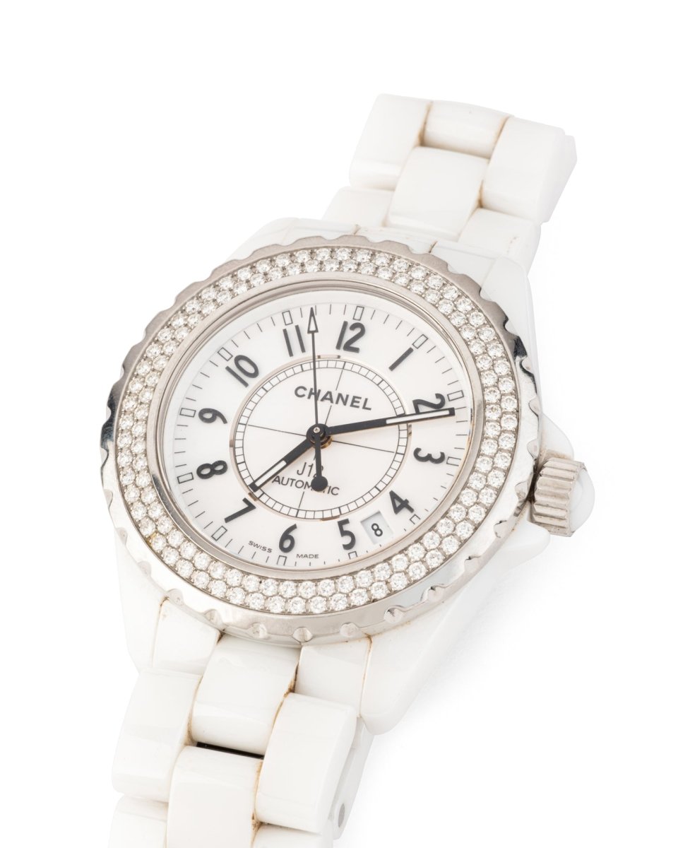 Montre Chanel J12 lunette Diamants Céramique Blanche - Maison Eloe