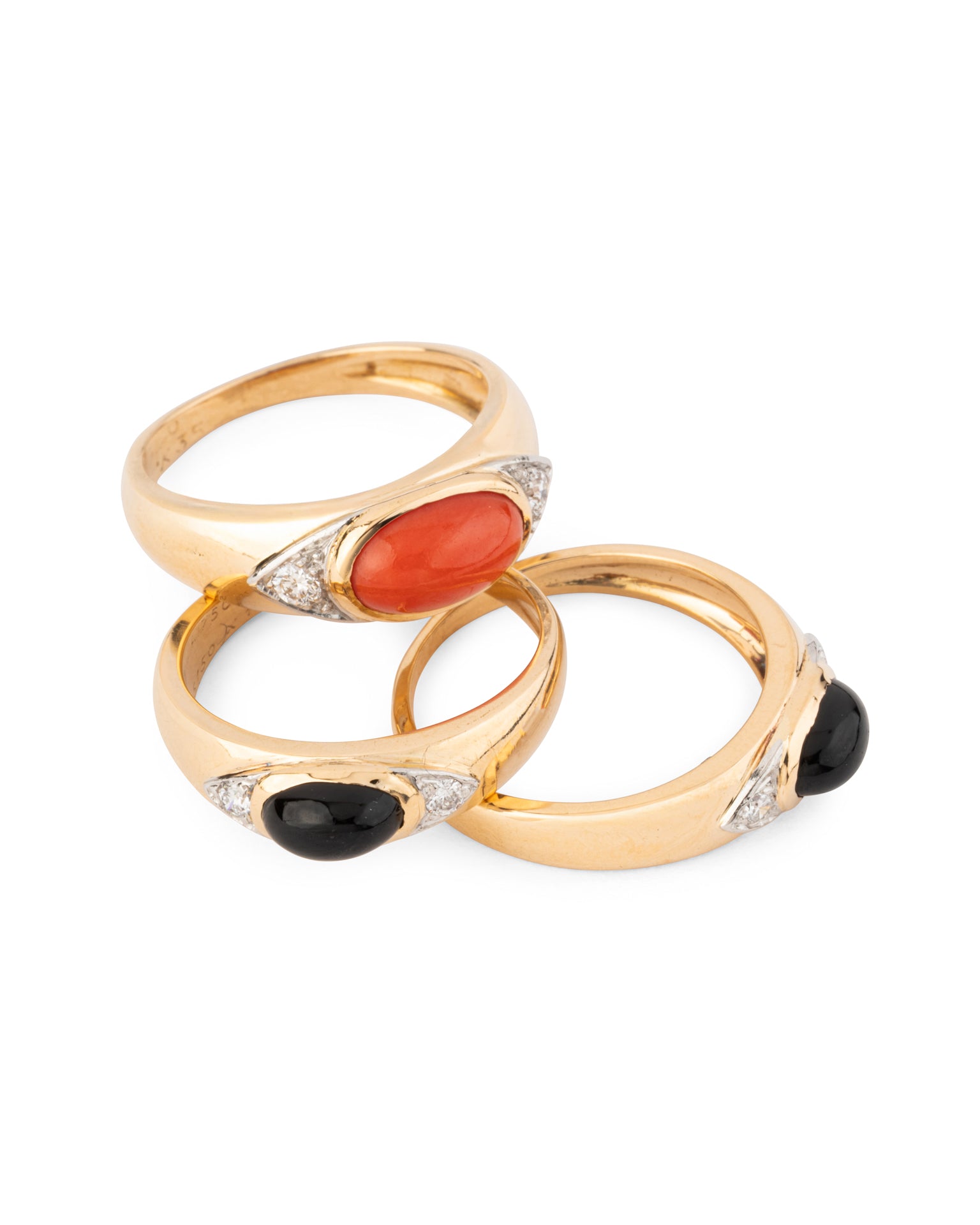 Trois Bagues vintage Van Cleef & Arpels Or Diamants Corail Onyx "Pinky Rings"