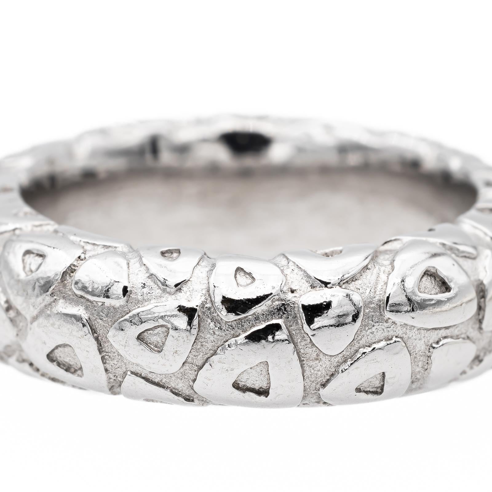 Chaumet White Gold Bangle Ring