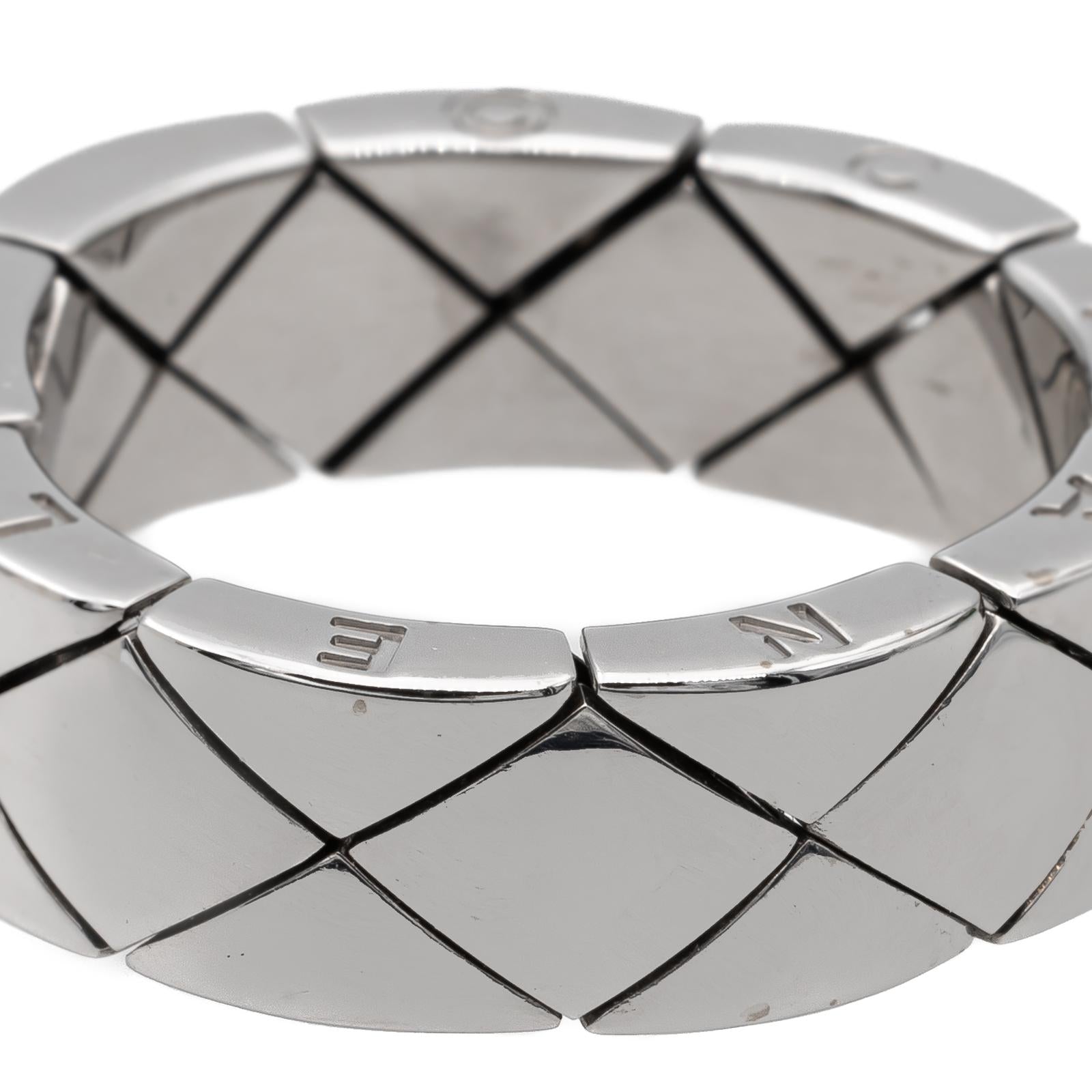 Chanel Coco Crush Ring White Gold