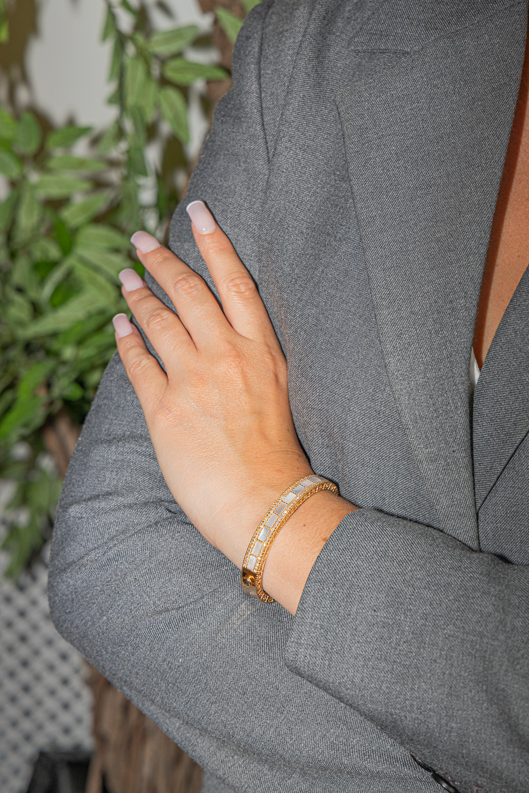 Roberto coin Bracelet Art deco bangle with diamond Or rose Diamant, Nacre, Rubis