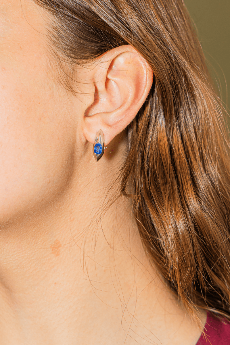 Piaget Boucles d'oreilles Or blanc Saphir - Maison Eloe