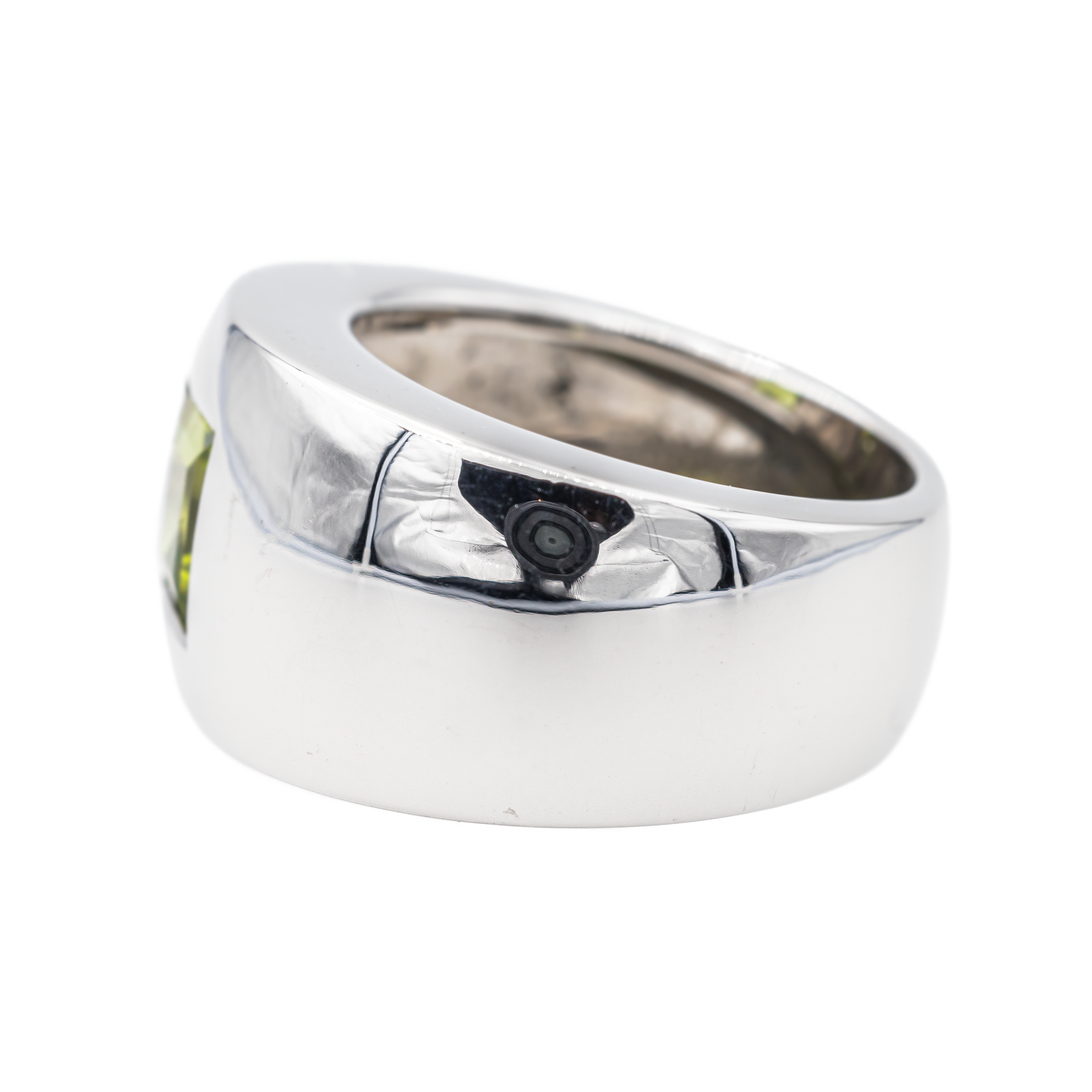 Chaumet Bella White Gold Peridot Bangle Ring