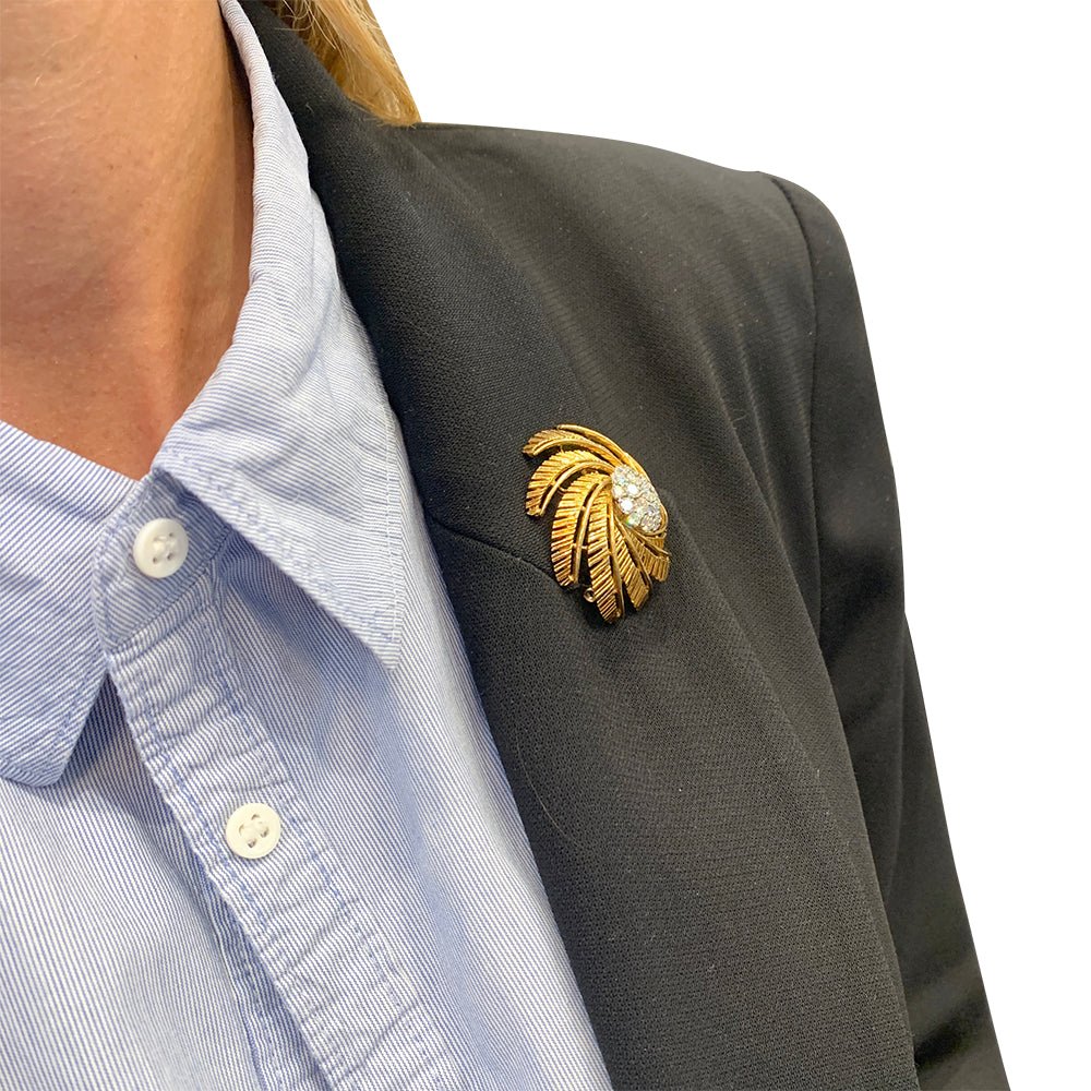 Clip vintage Cartier, or jaune et diamants. - Maison Eloe