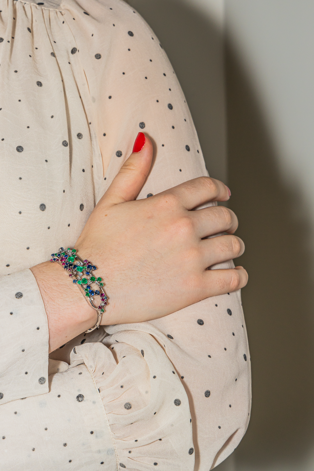 Jean vendôme Bracelet Or blanc, Platine Saphir, Emeraude, Rubis