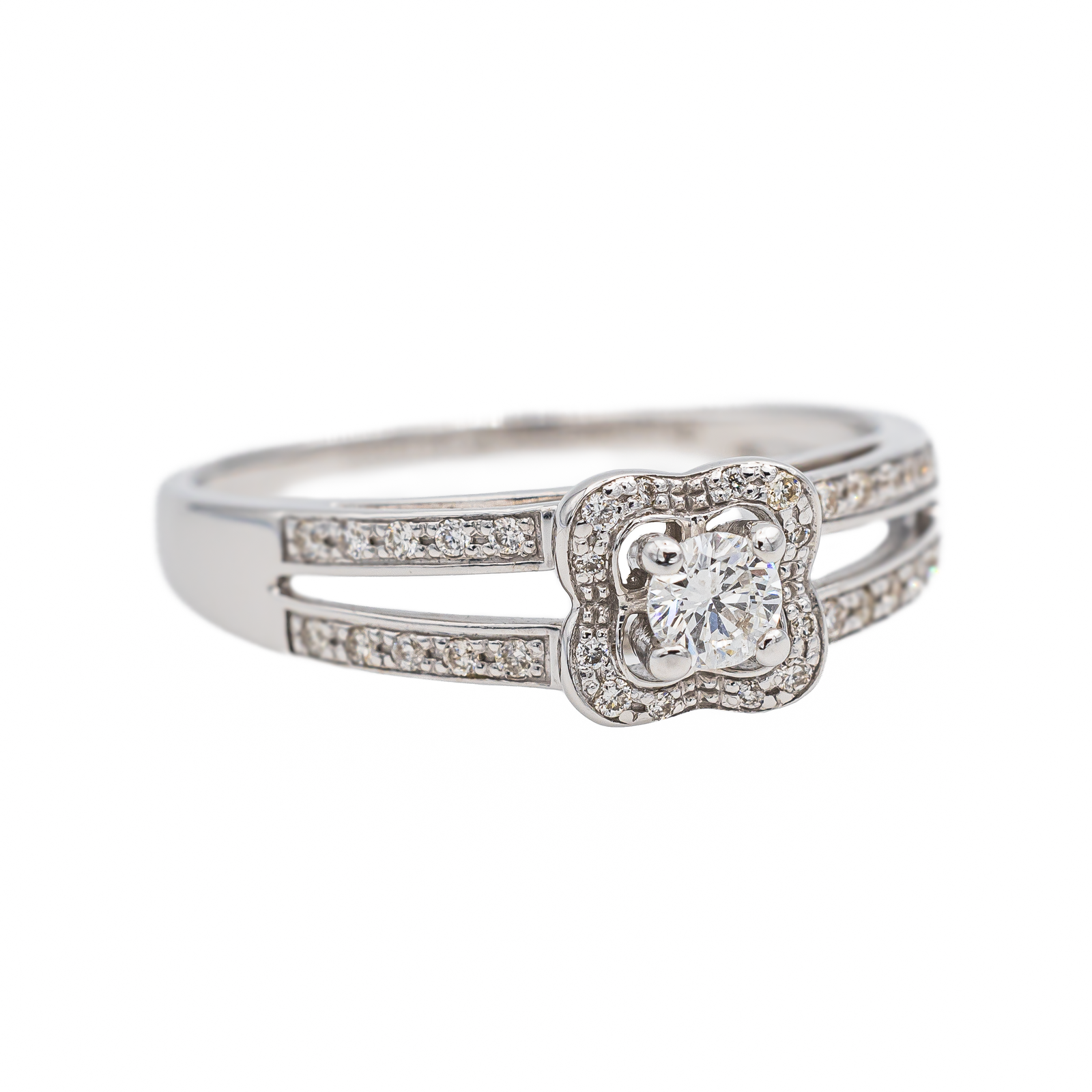 Mauboussin "Chance of Love" Ring White Gold Diamond