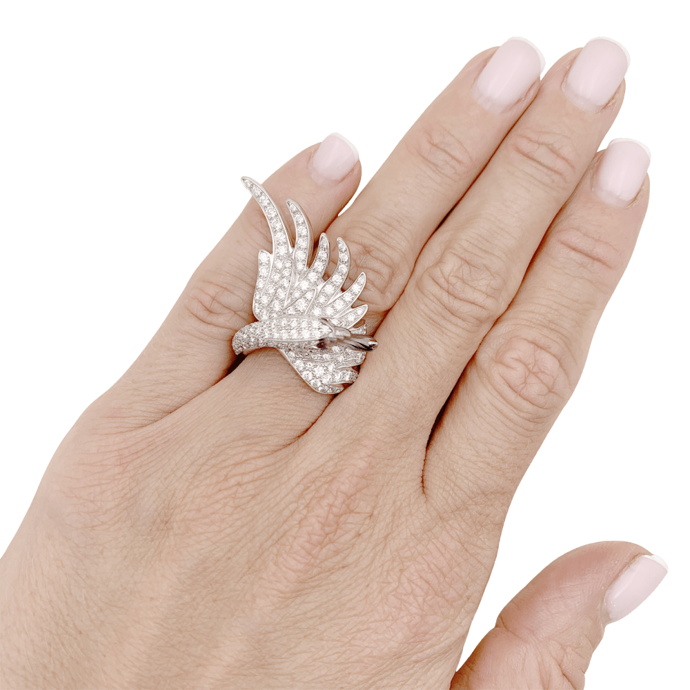 Bague Boucheron, "Animaux de Collection : "Cypris, le Cygne", or blanc, diamants, rubis.