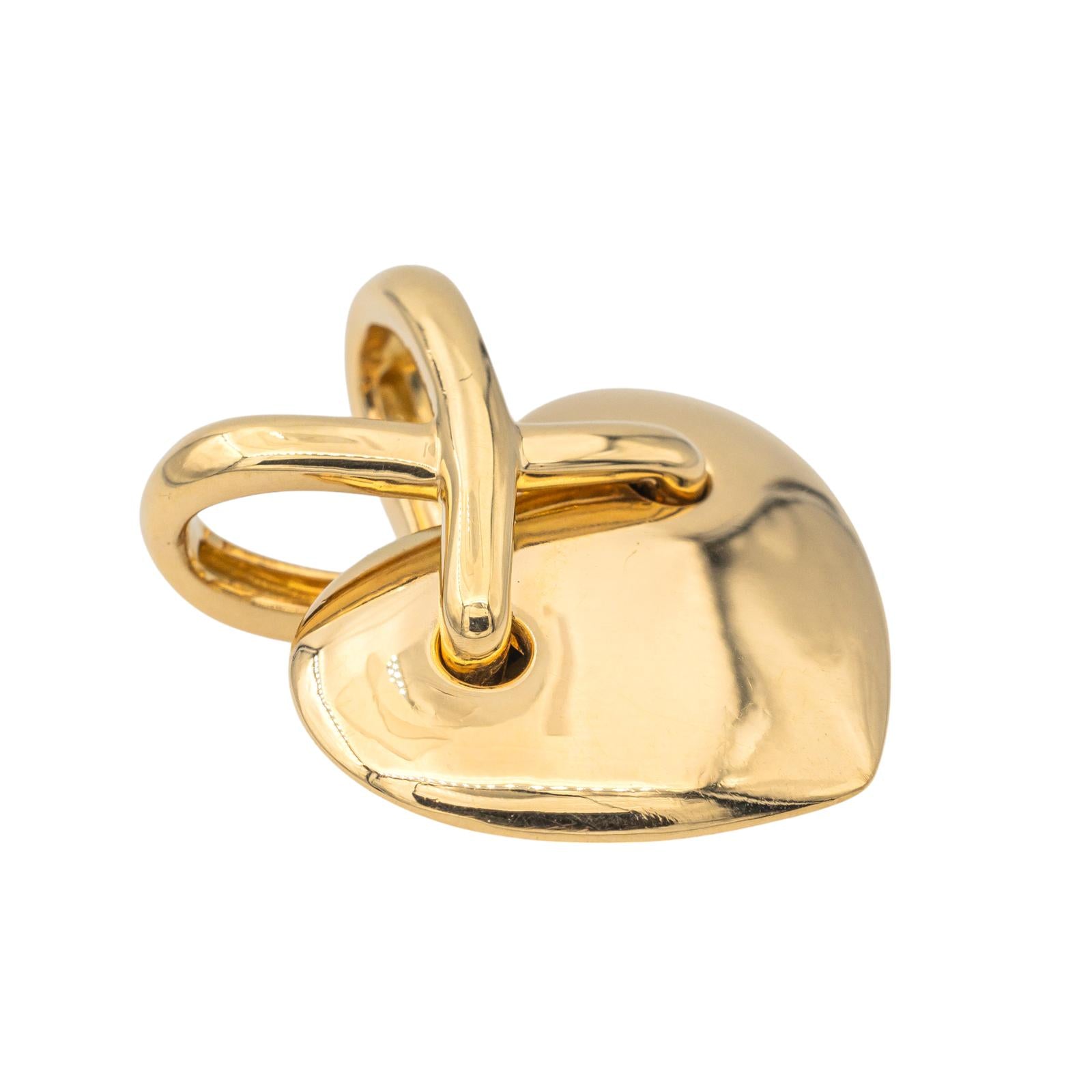 Chaumet Heart Pendant Heart Link Yellow Gold