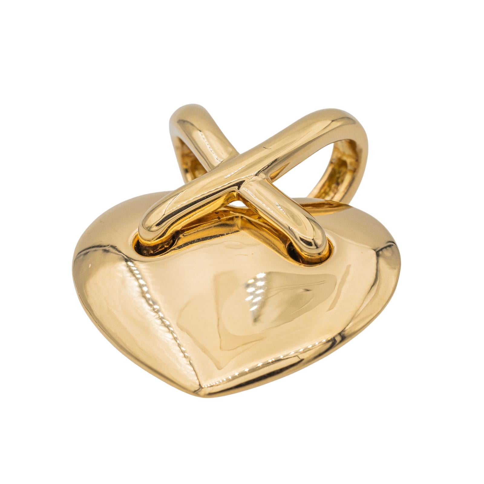 Chaumet Heart Pendant Heart Link Yellow Gold