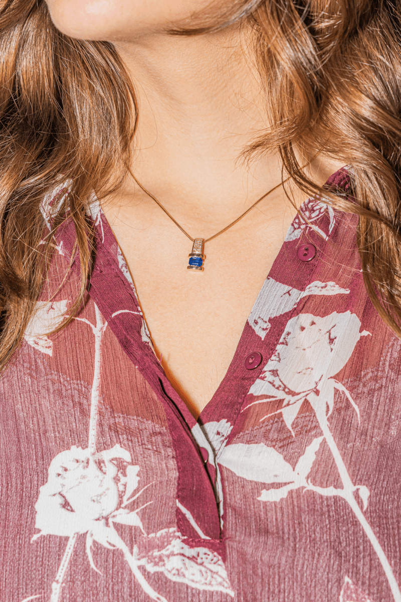 Gay Frères Collier Or jaune Saphir - Maison Eloe