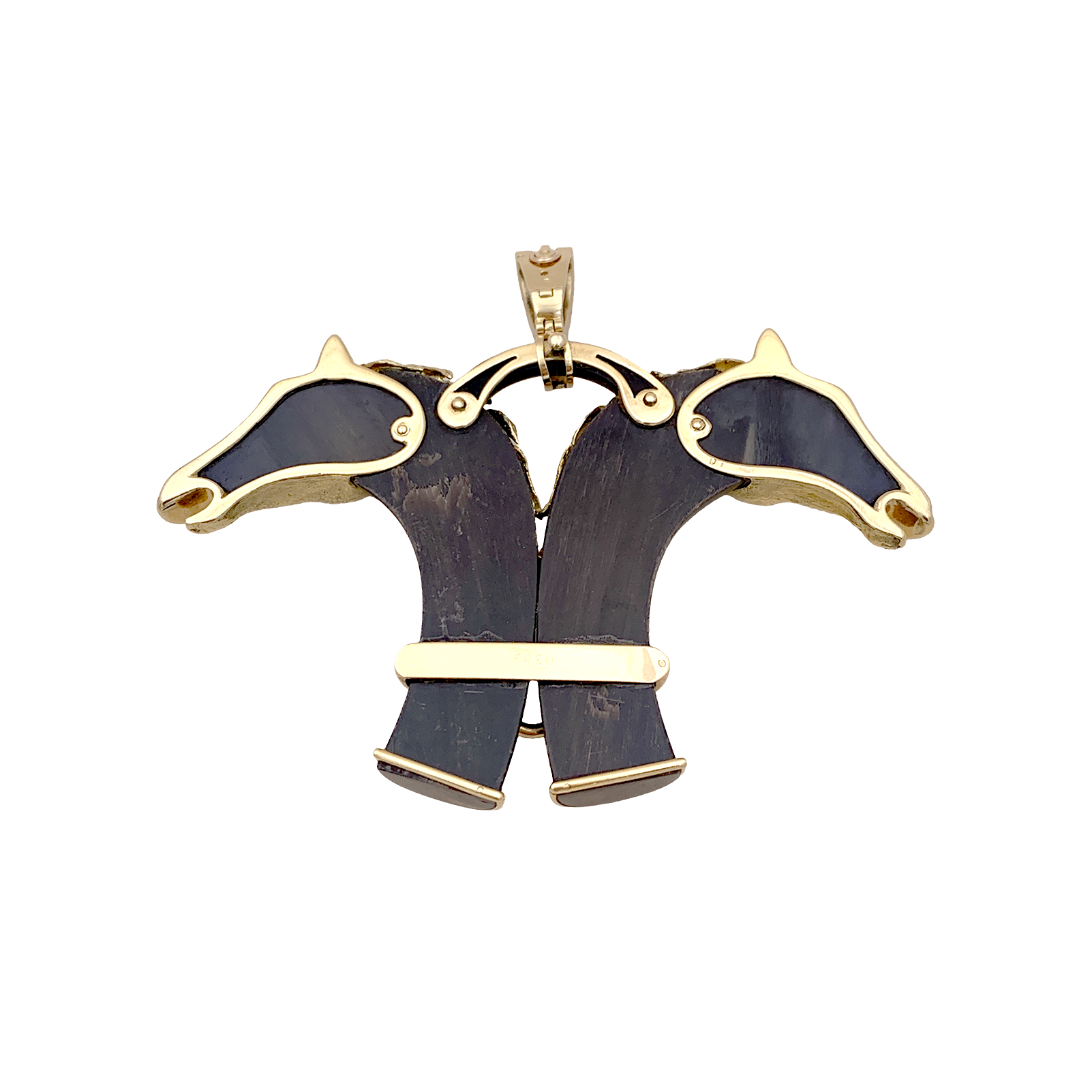 Pendentif FRED double tête de cheval en or jaune et corne.
