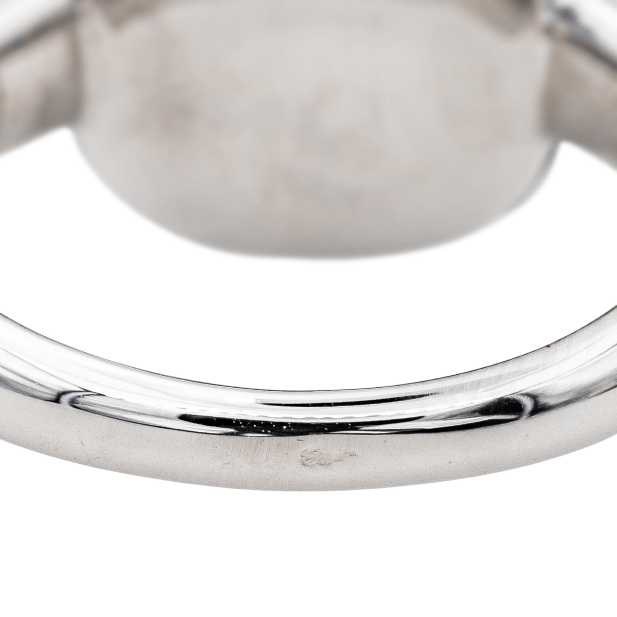 Pomellato Bague Capri Or blanc Jais Diamants - Maison Eloe